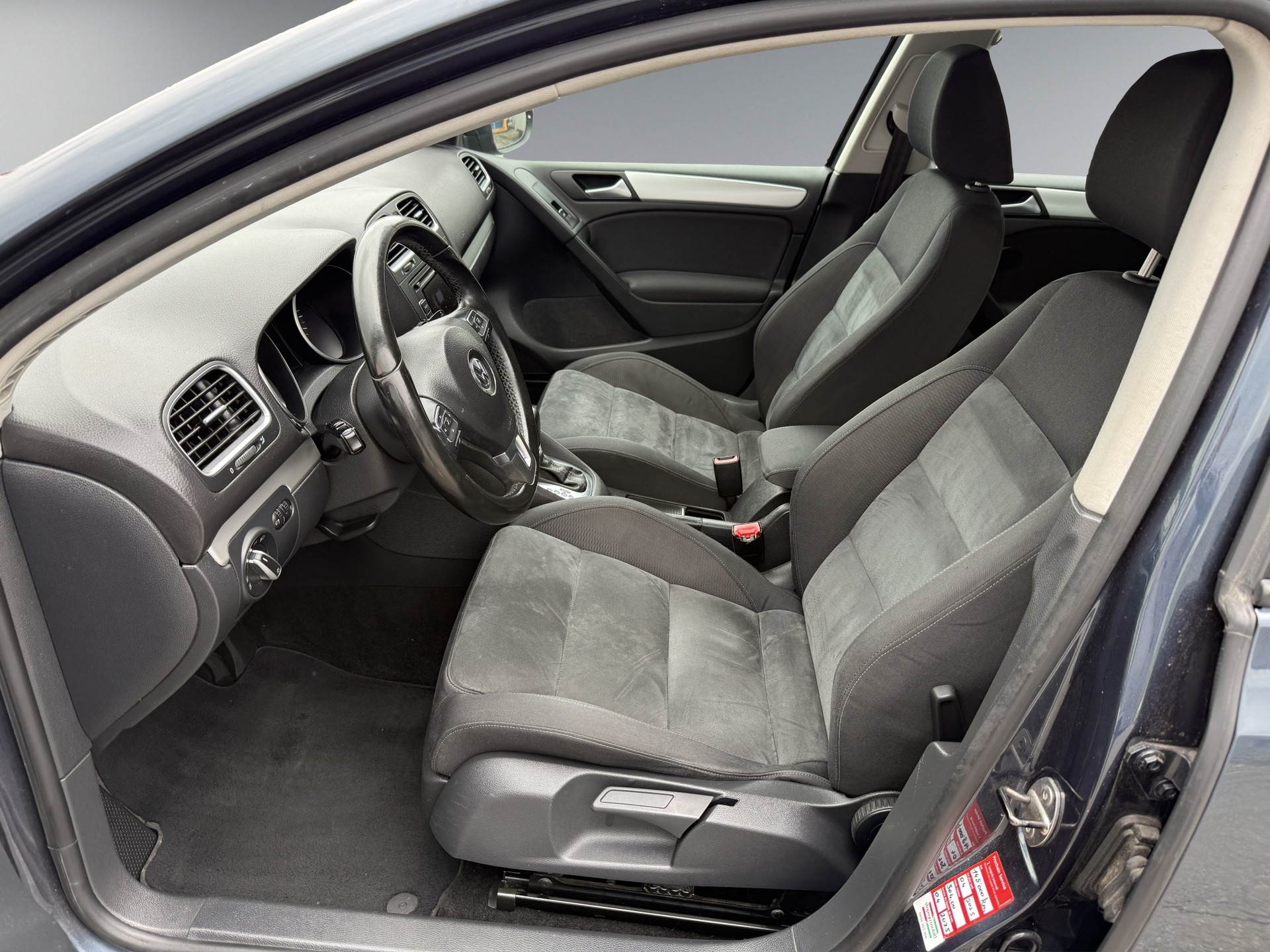 VW Golf 1.4 TSI Highline DSG-image-6