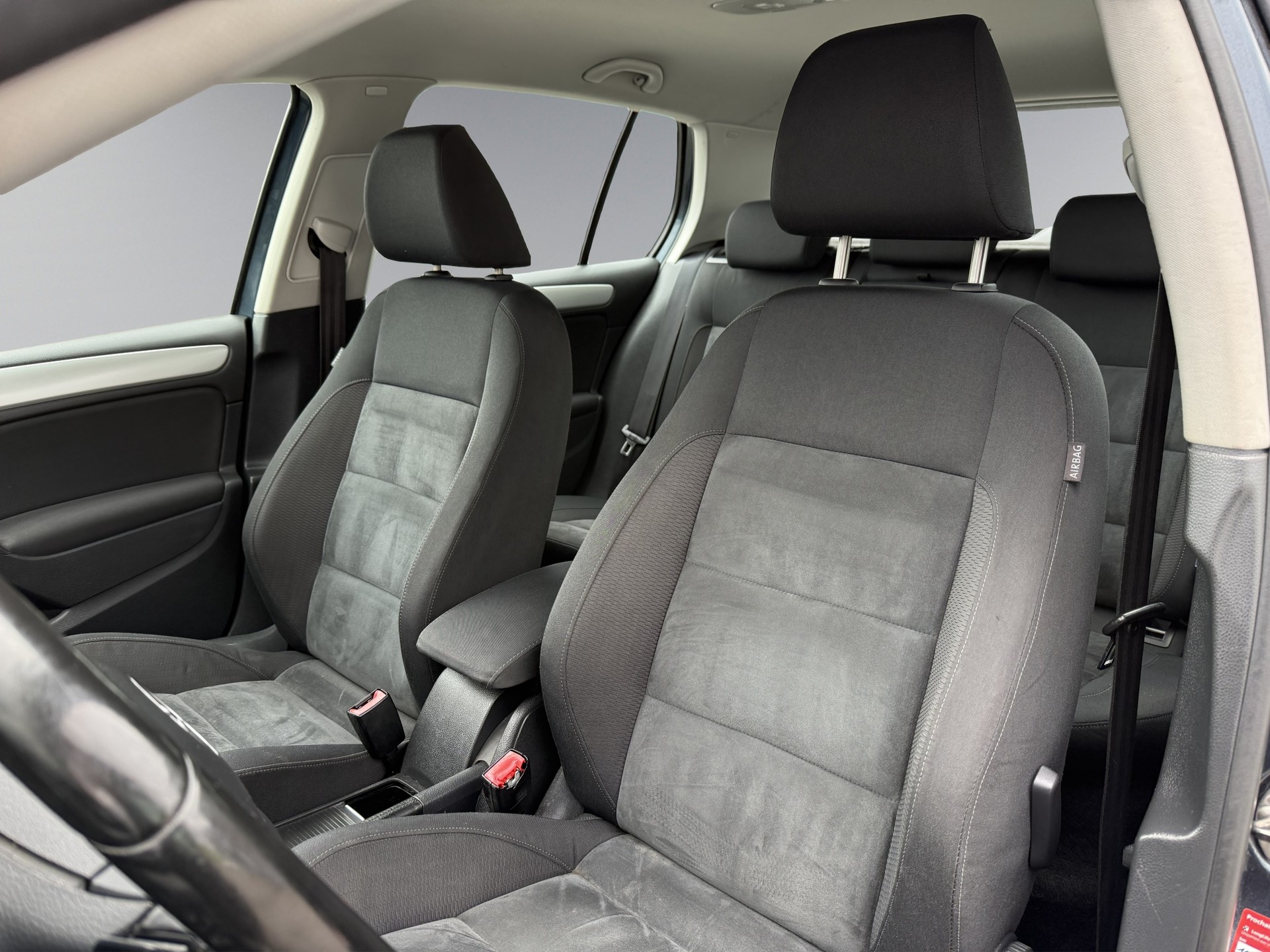 VW Golf 1.4 TSI Highline DSG-image-7