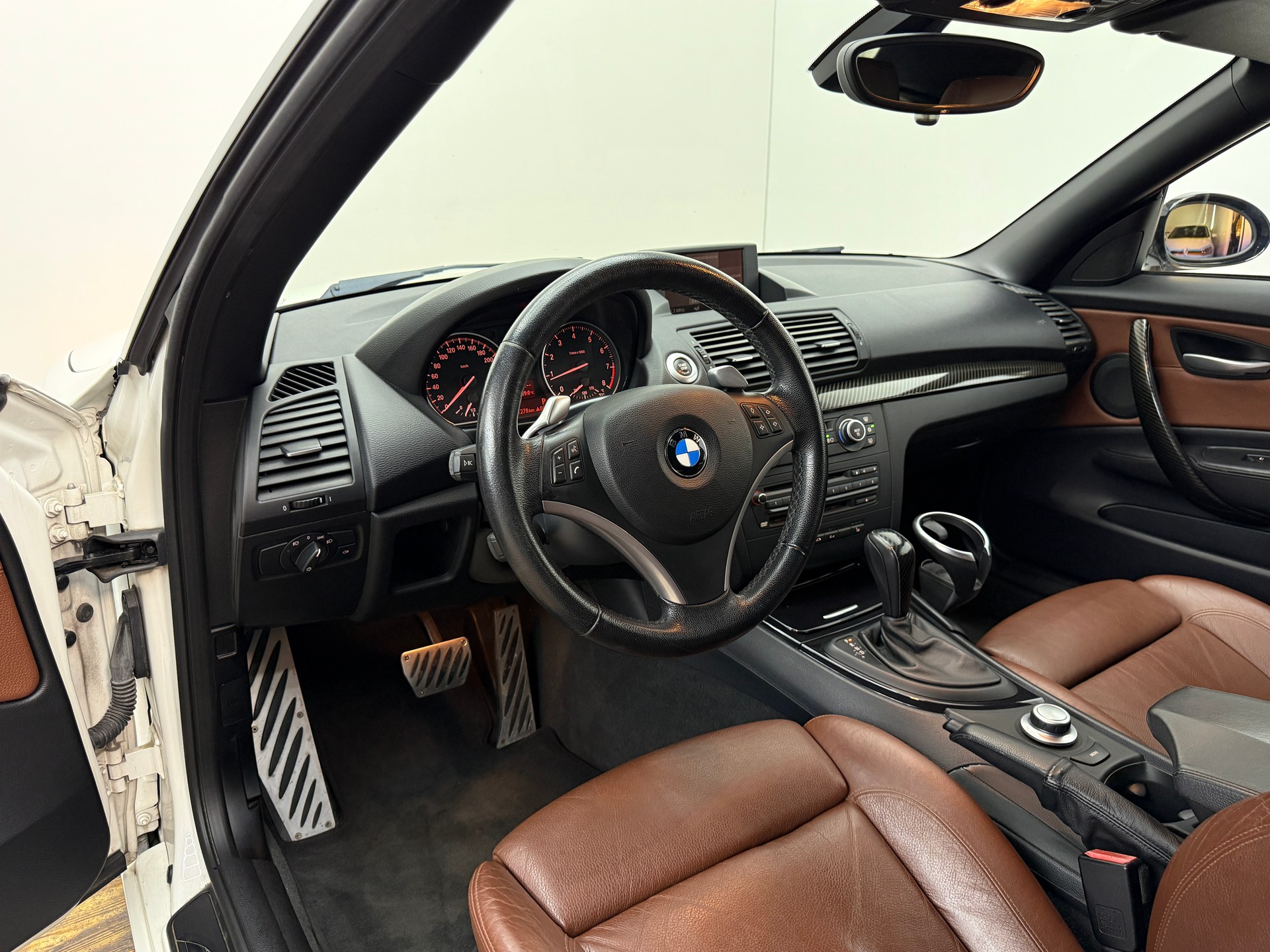 BMW 135i Cabrio Steptronic-image-25