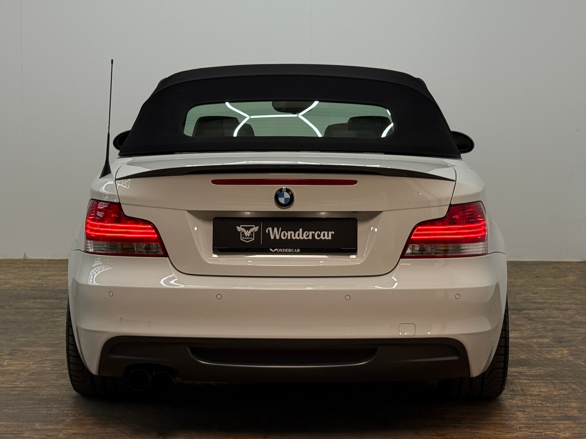 BMW 135i Cabrio Steptronic-image-12