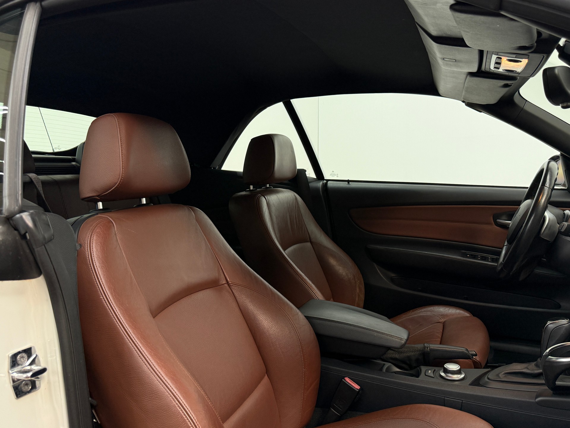 BMW 135i Cabrio Steptronic-image-22