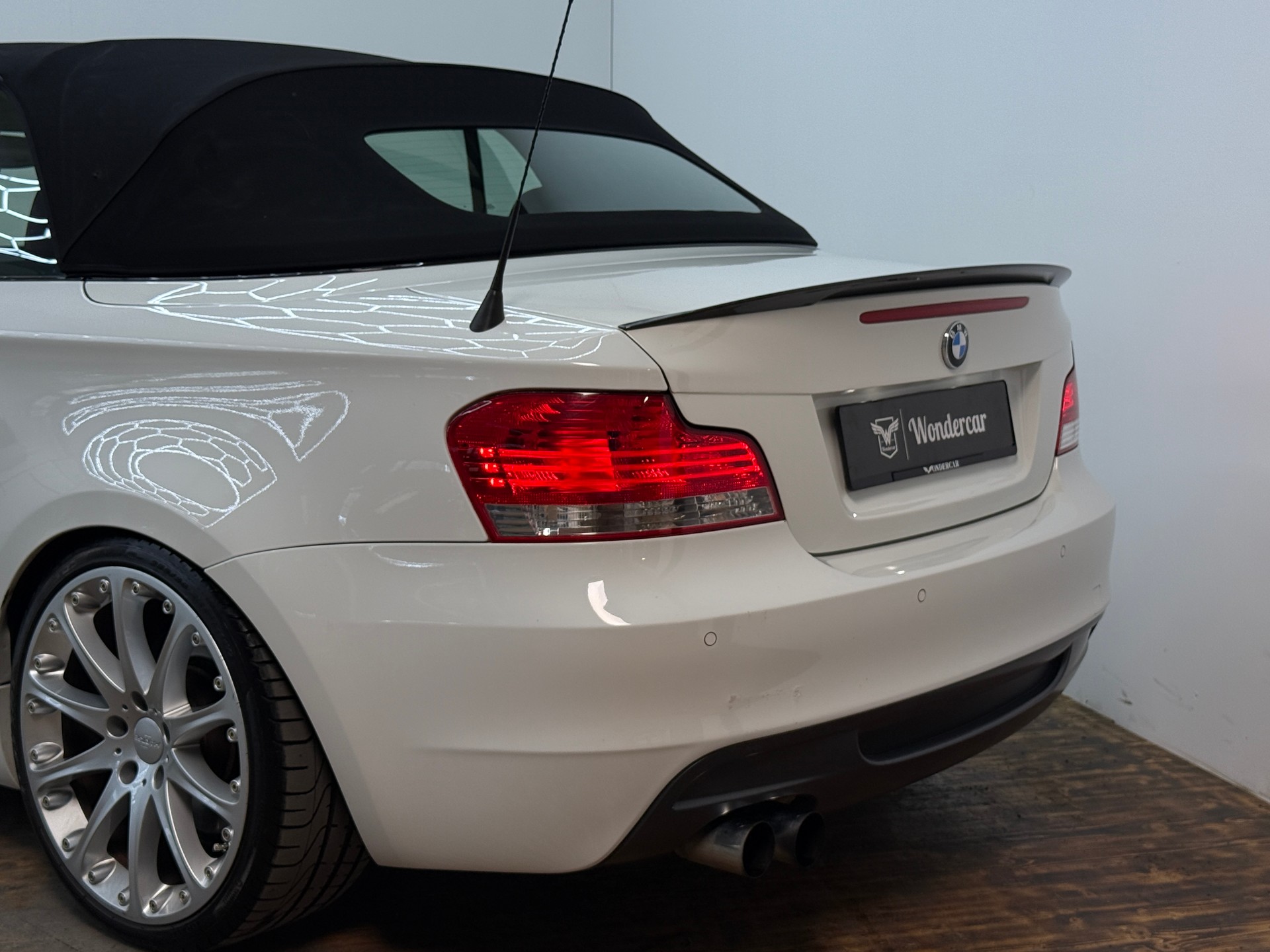 BMW 135i Cabrio Steptronic-image-11