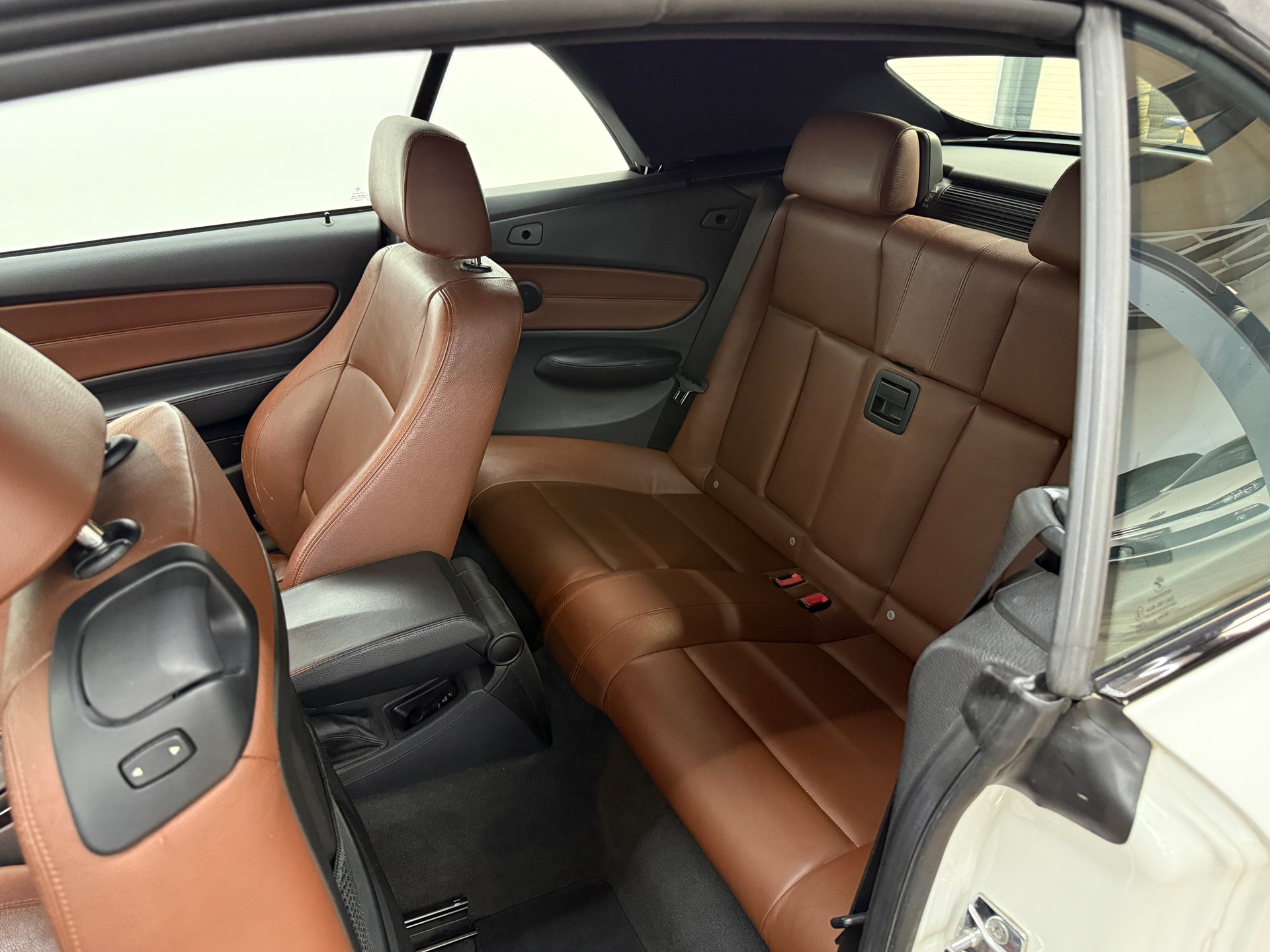 BMW 135i Cabrio Steptronic-image-23
