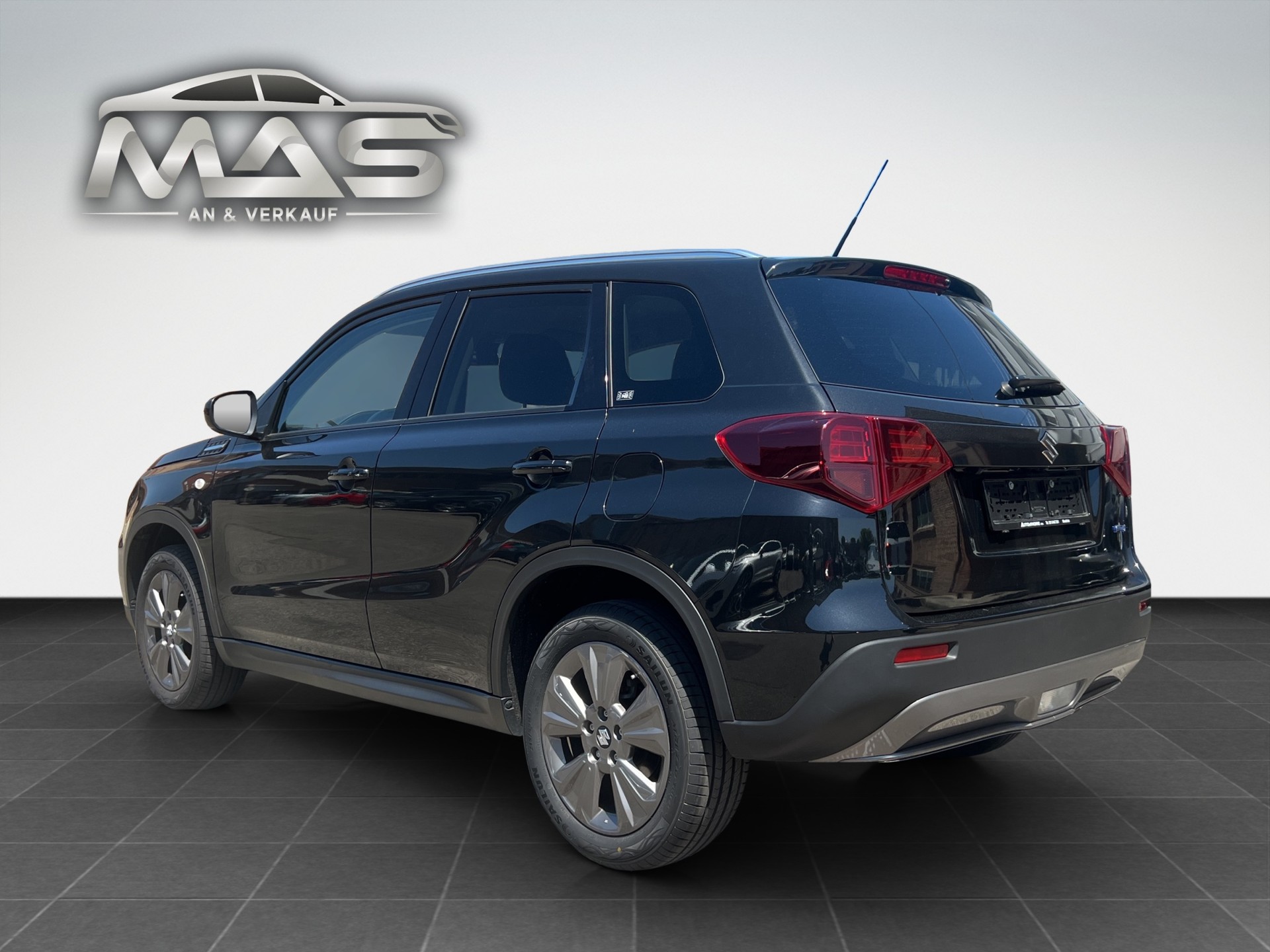 SUZUKI Vitara 1.4 Boosterjet Compact Top Hybrid Automatic-image-3