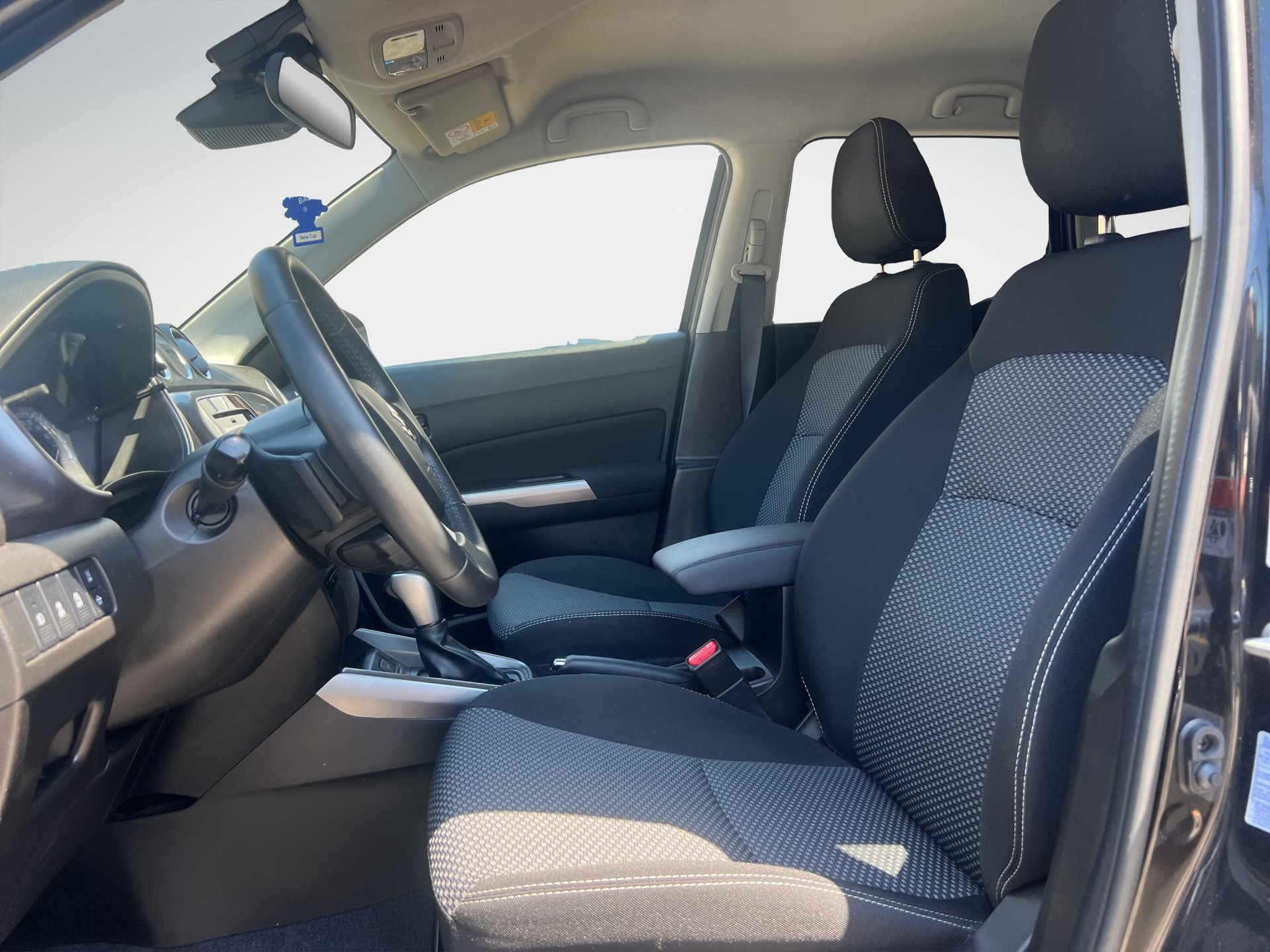 SUZUKI Vitara 1.4 Boosterjet Compact Top Hybrid Automatic-image-8