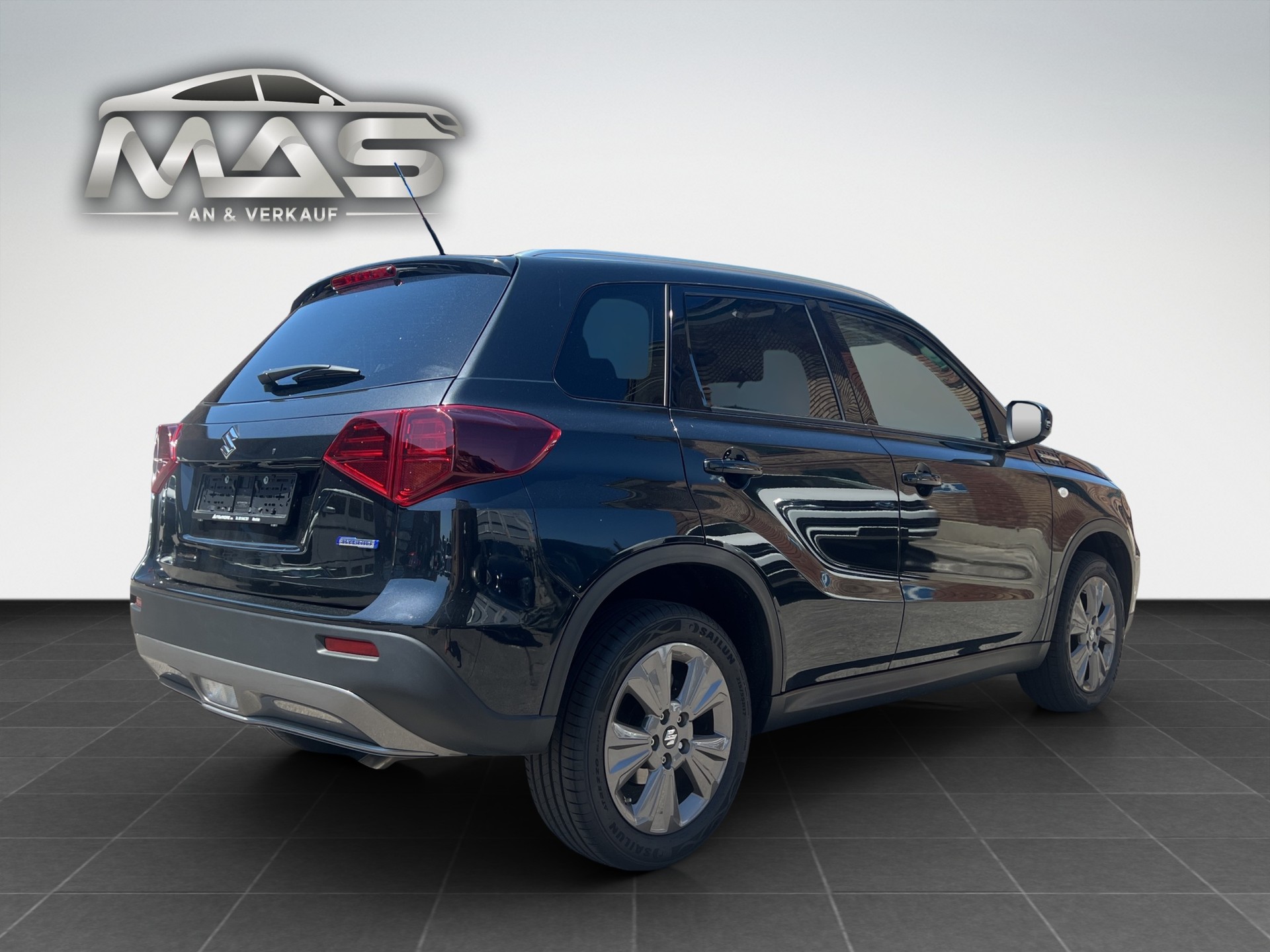 SUZUKI Vitara 1.4 Boosterjet Compact Top Hybrid Automatic-image-6