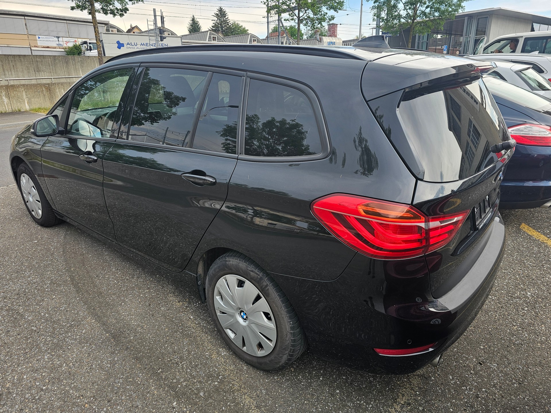 BMW 216d Gran Tourer Luxury Line Steptronic-image-12