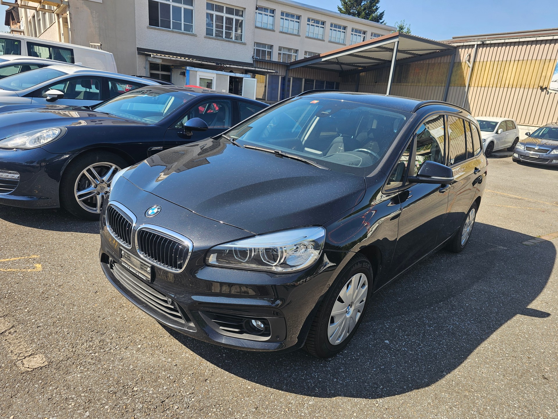 BMW 216d Gran Tourer Luxury Line Steptronic-image-0