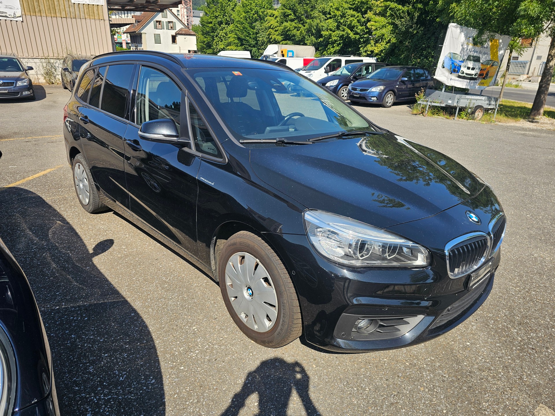 BMW 216d Gran Tourer Luxury Line Steptronic-image-2
