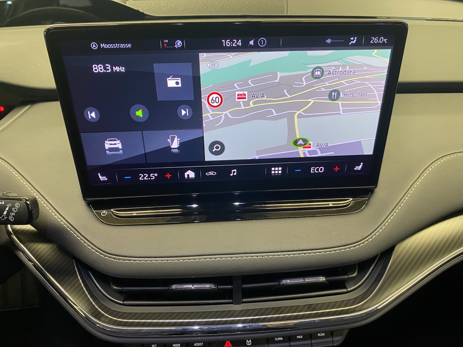 SKODA Enyaq iV 80x SportLine-image-10