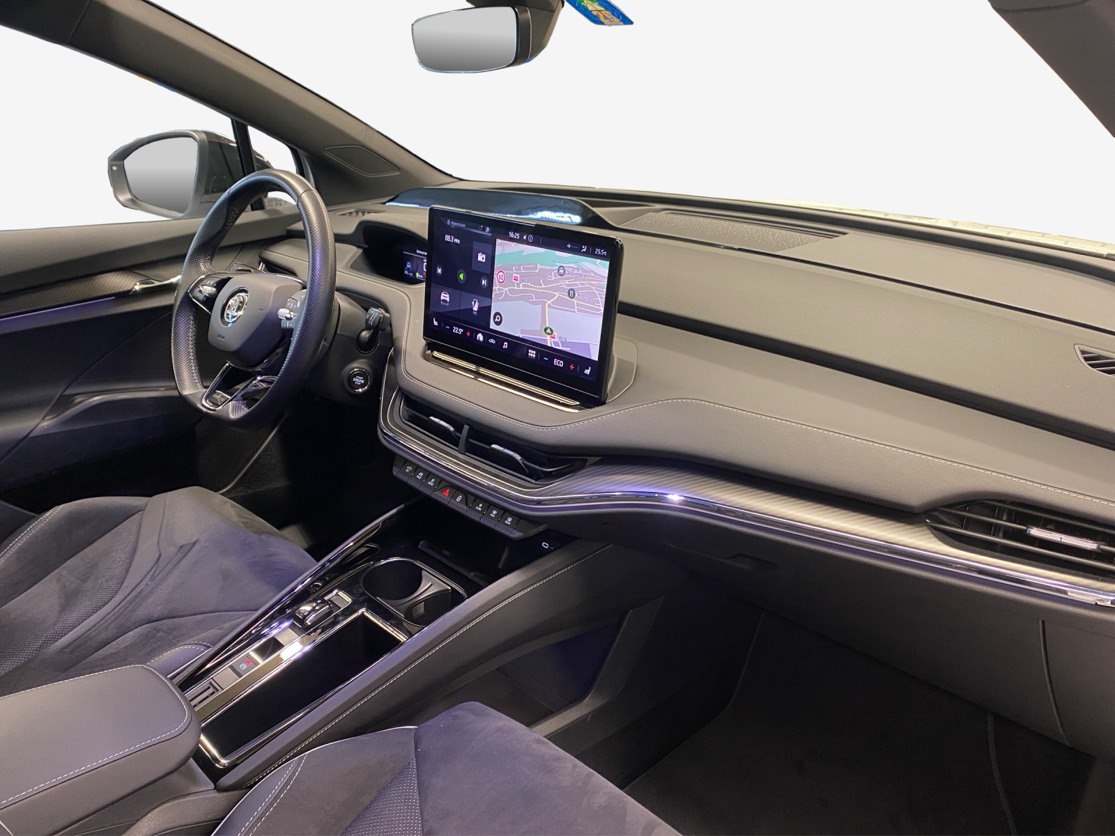 SKODA Enyaq iV 80x SportLine-image-13
