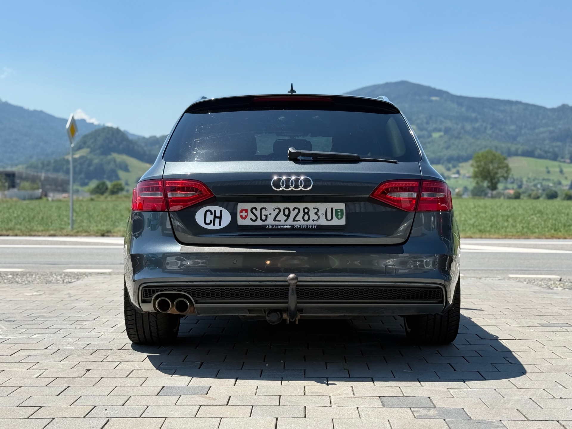 AUDI A4 Avant 2.0 TDI quattro S-tronic S-Line-image-6