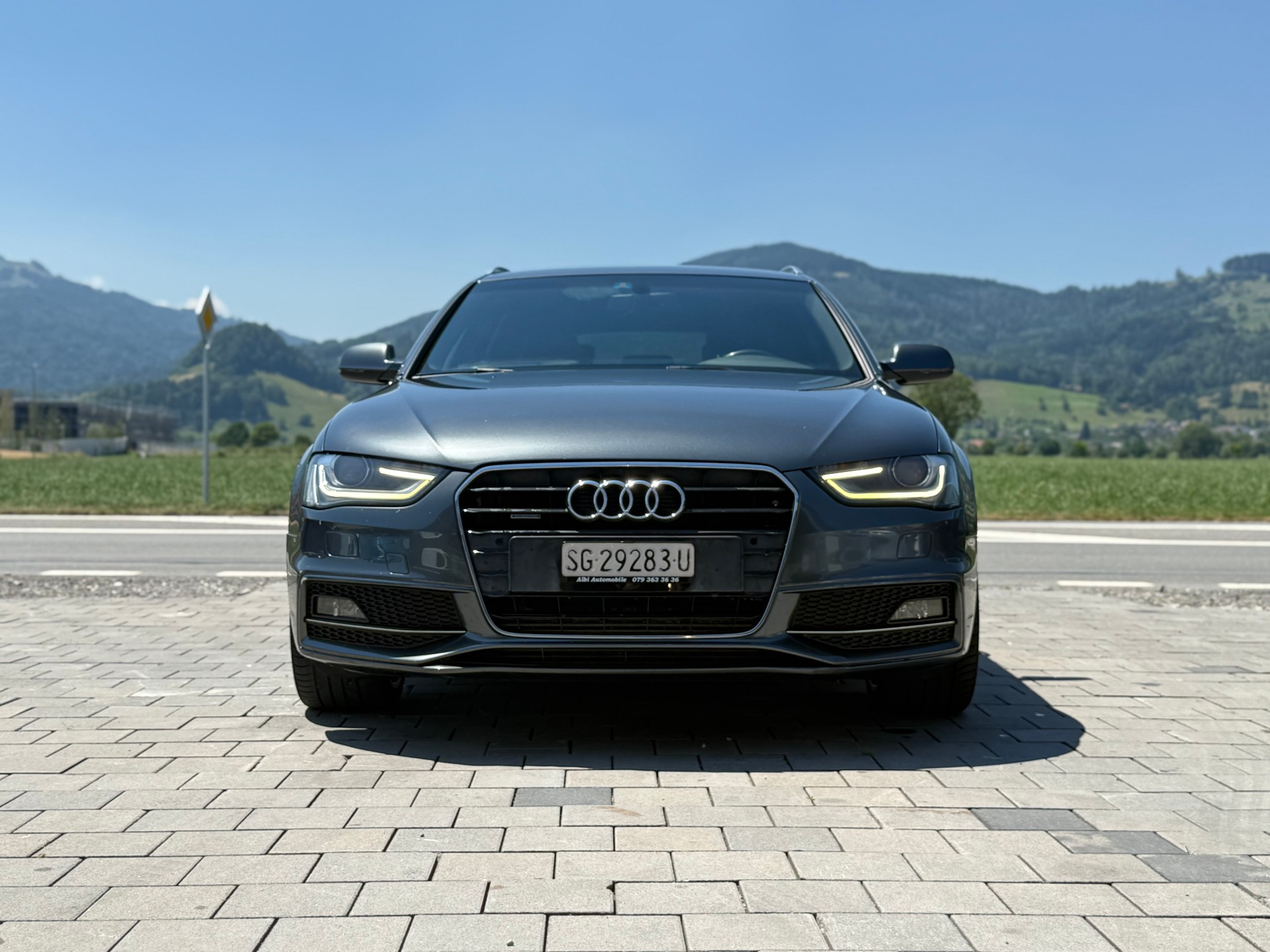AUDI A4 Avant 2.0 TDI quattro S-tronic S-Line-image-2