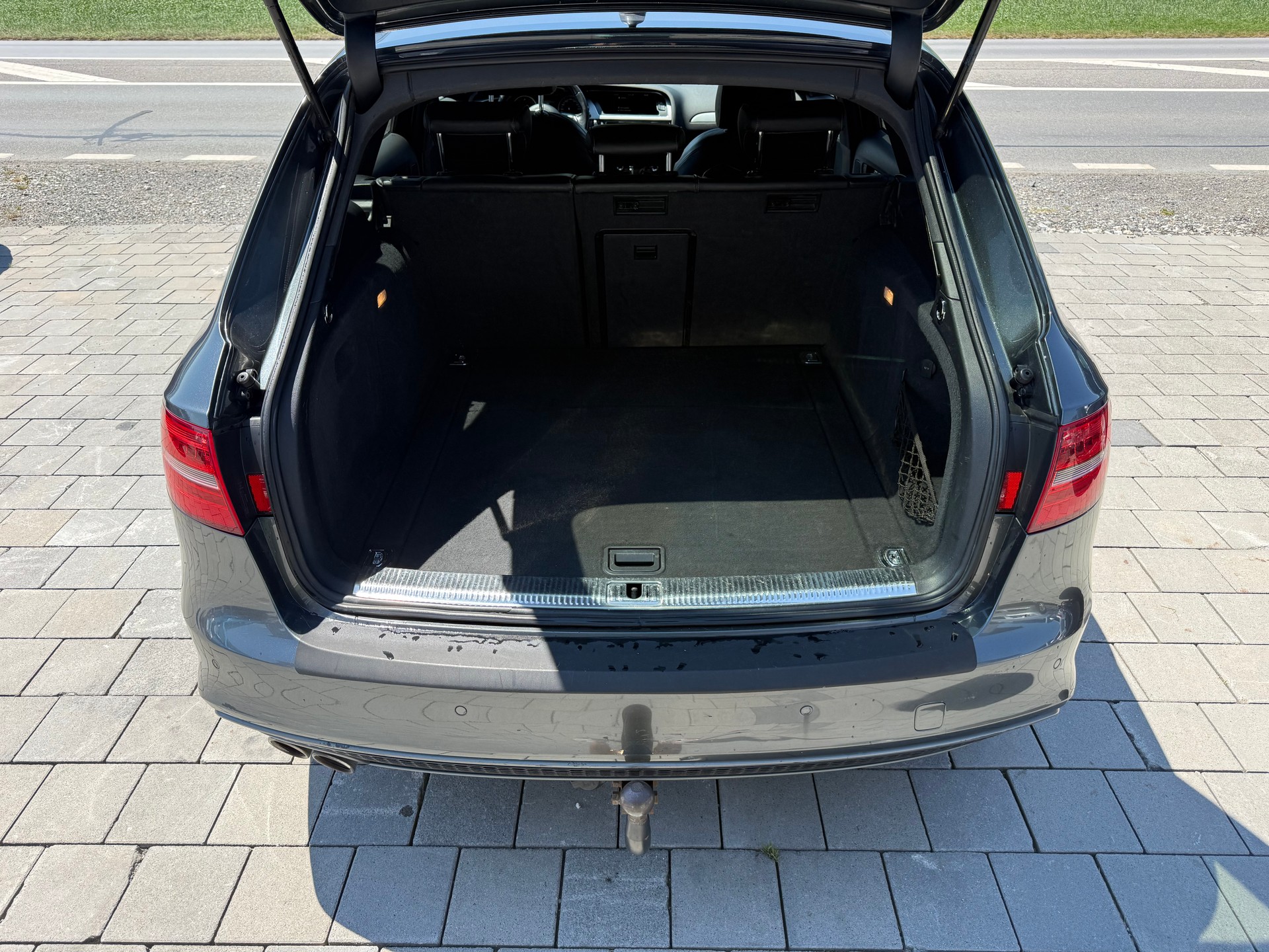 AUDI A4 Avant 2.0 TDI quattro S-tronic S-Line-image-7