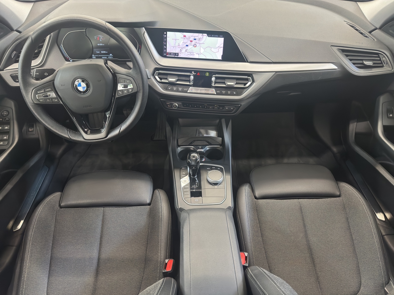 BMW 118i MODELL ADVANTAGE-image-9