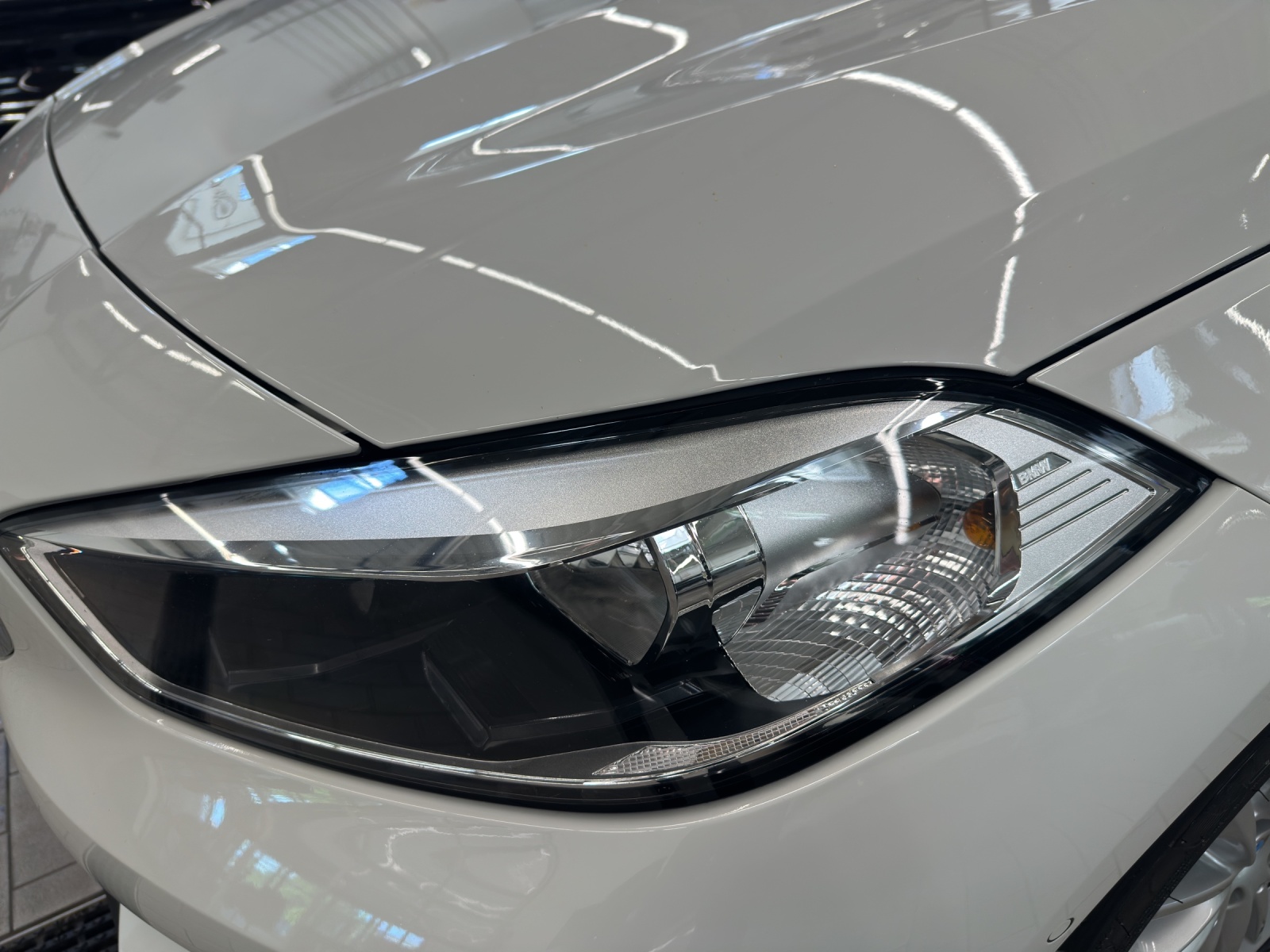 BMW 118i MODELL ADVANTAGE-image-21