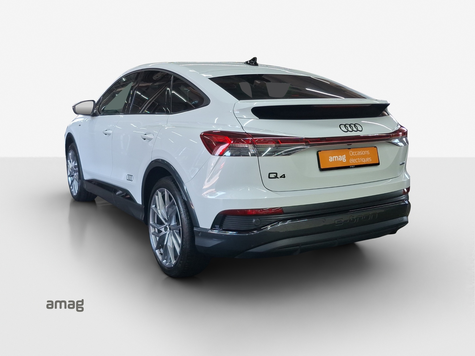 AUDI Q4 Sportback e-tron 50 quattro-image-3