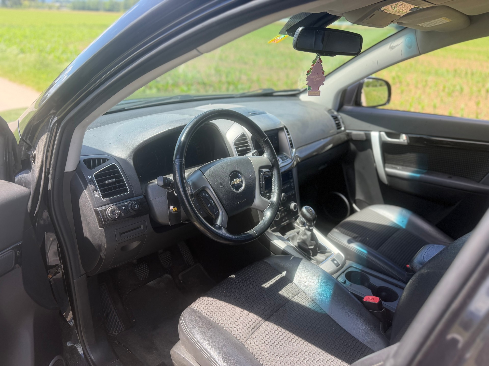 CHEVROLET Captiva 2.2 VCDi LT 4WD-image-13