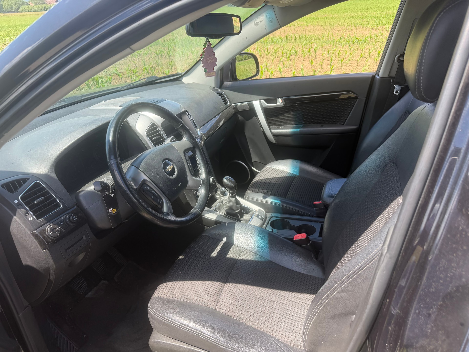 CHEVROLET Captiva 2.2 VCDi LT 4WD-image-14