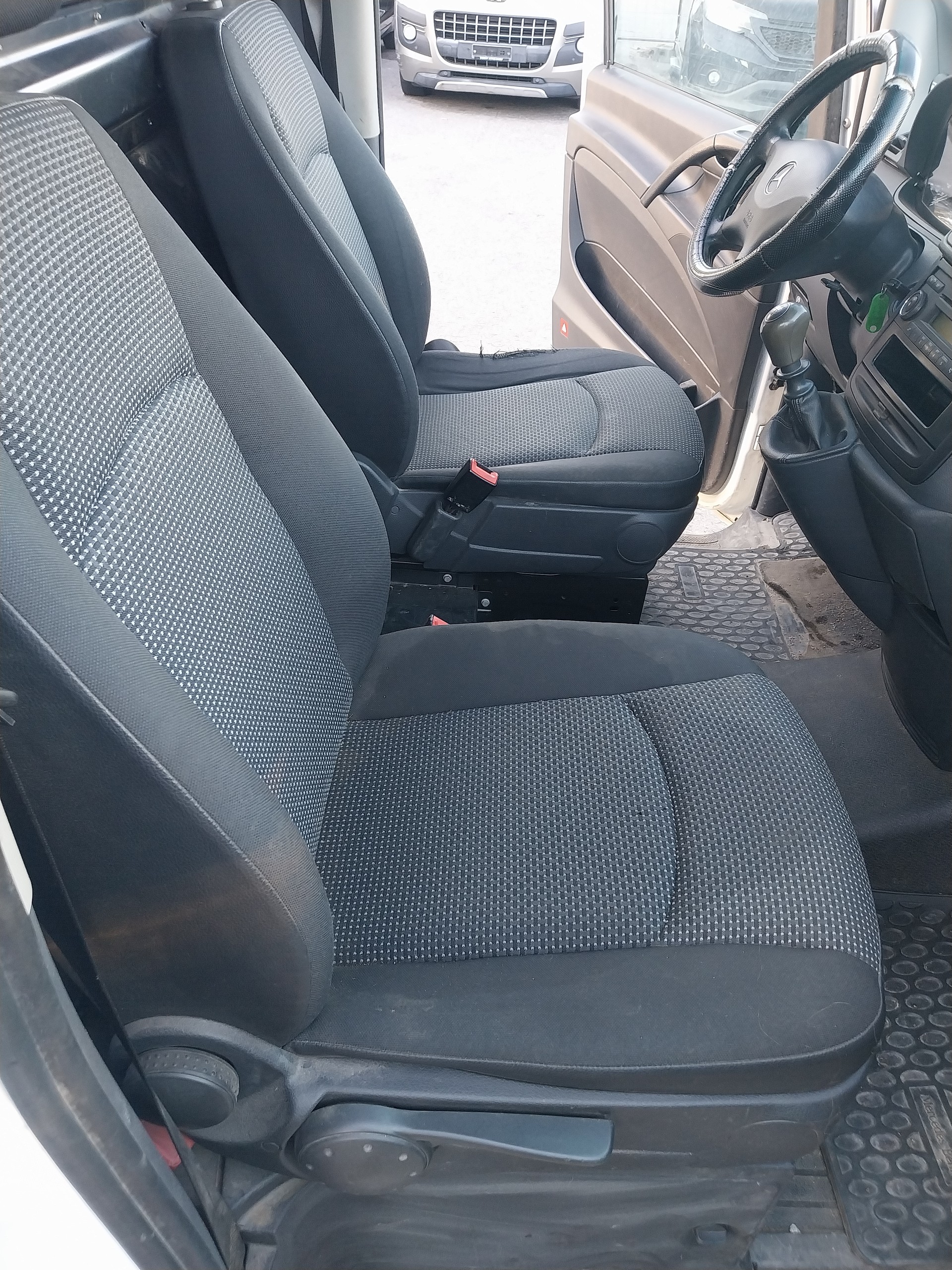 MERCEDES-BENZ Vito 113 CDI Blue Efficiency-image-10
