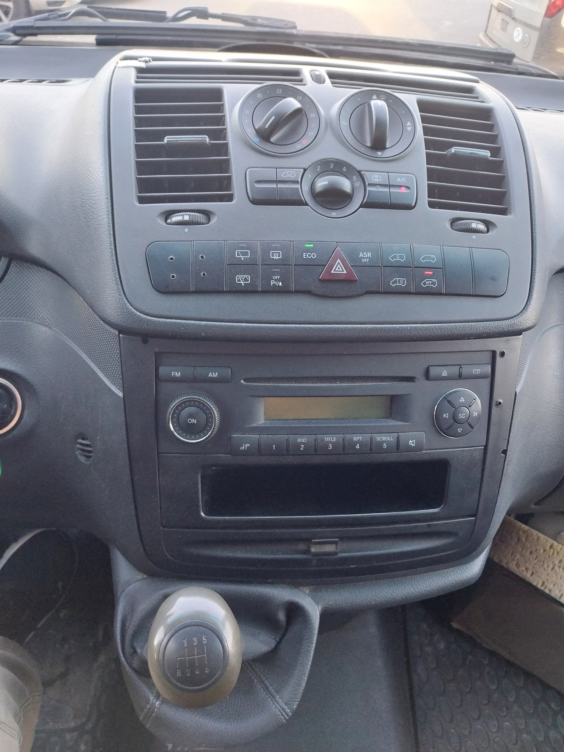 MERCEDES-BENZ Vito 113 CDI Blue Efficiency-image-6