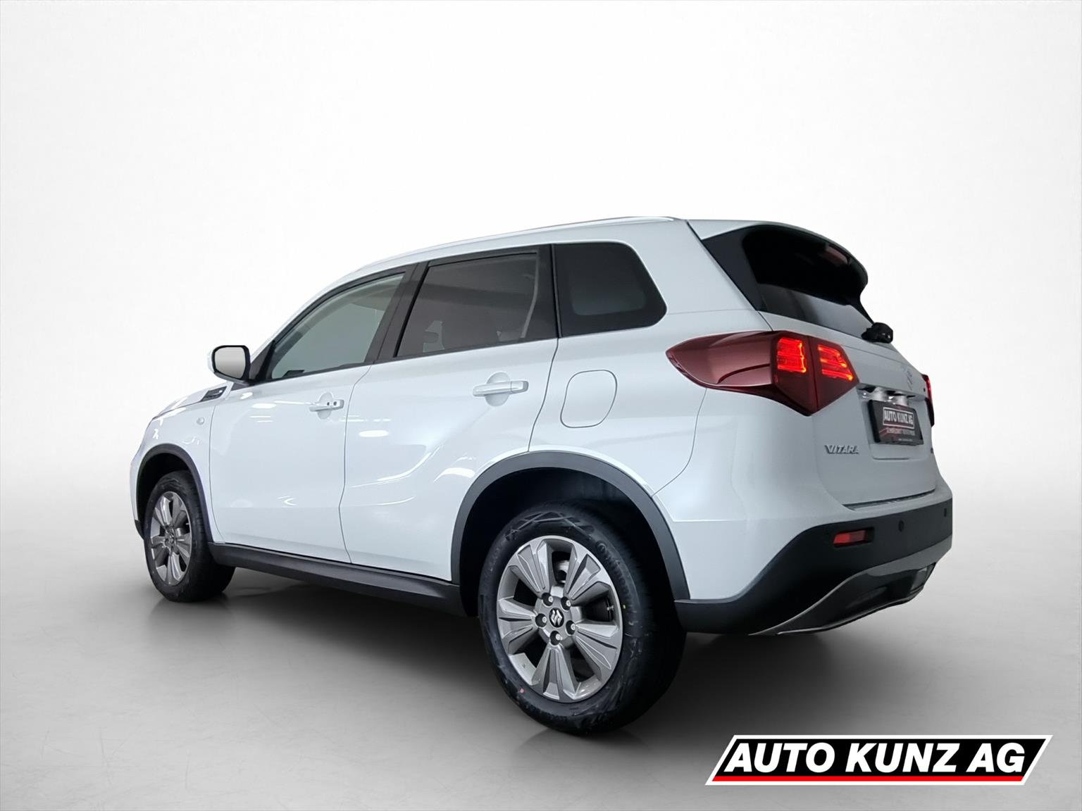 SUZUKI Vitara 1.4 Compact+ Hyb. 4x4 AT-showroom-element-3
