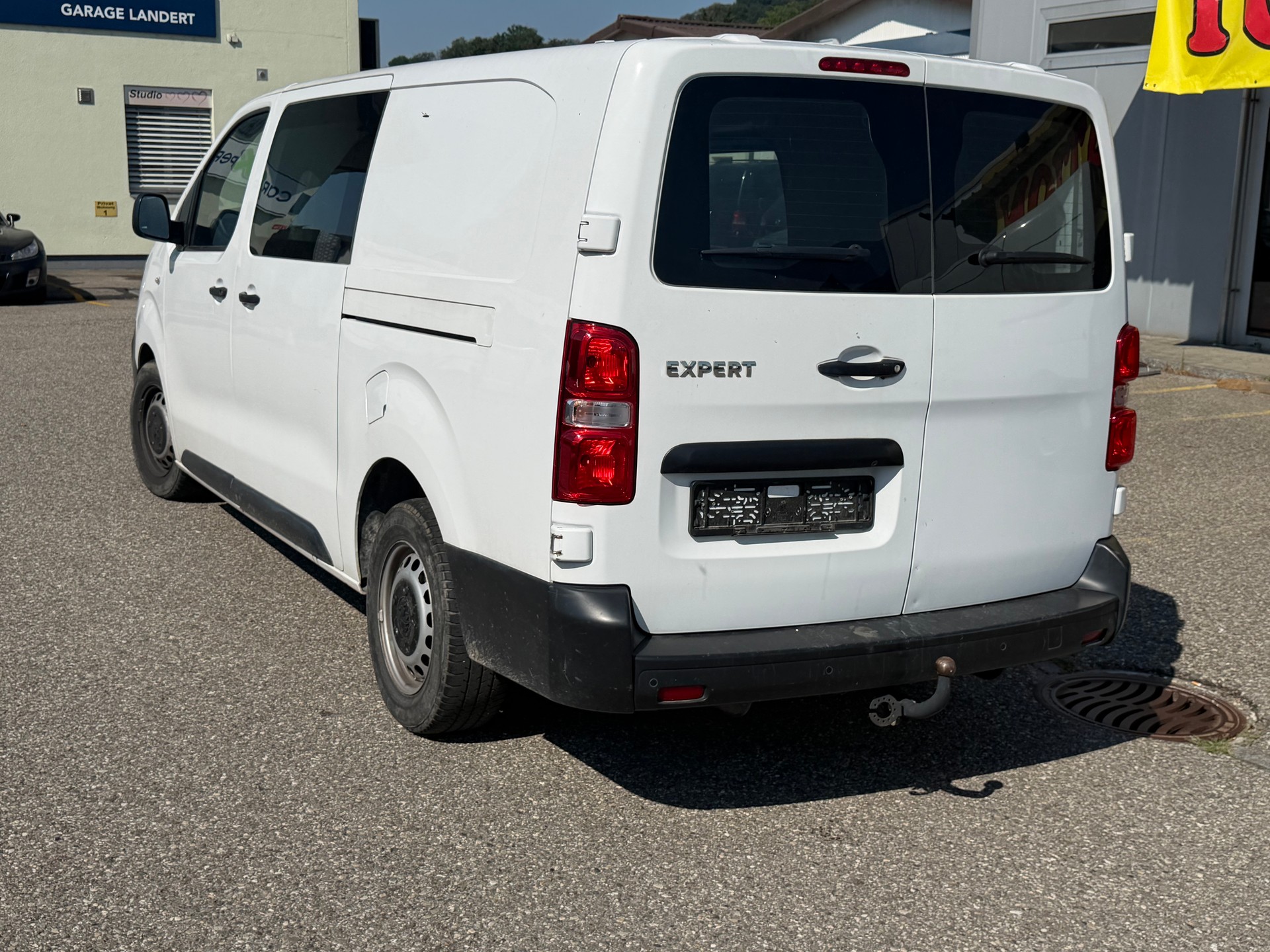 PEUGEOT Expert 2.0 BlueHDi 180 S&S Active Long EAT6-image-6