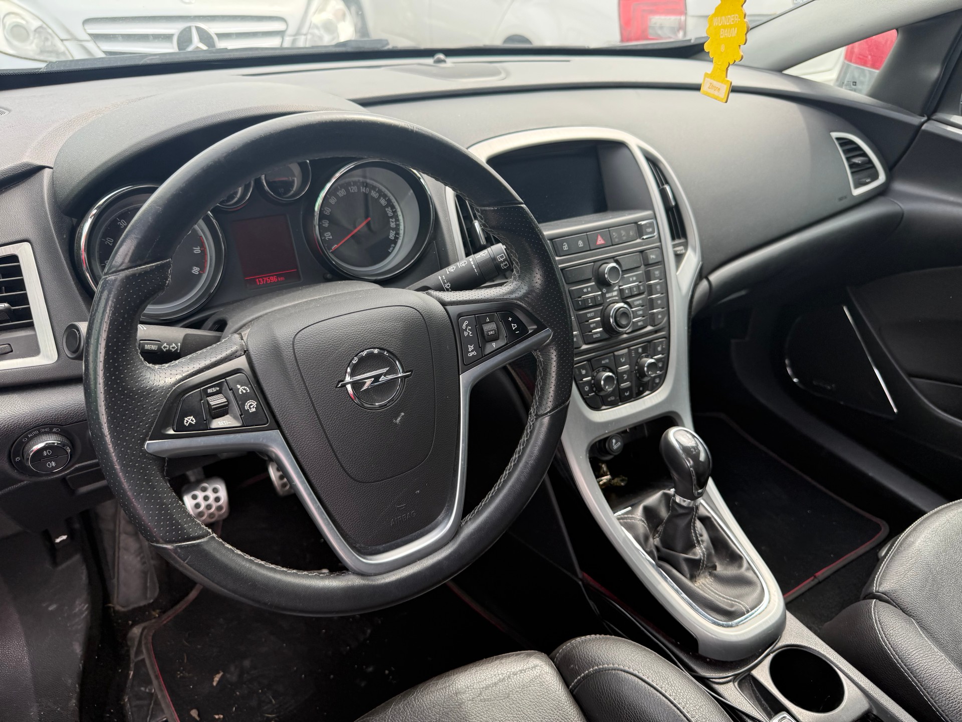 OPEL Astra GTC 1.6i 16V Enjoy-image-4