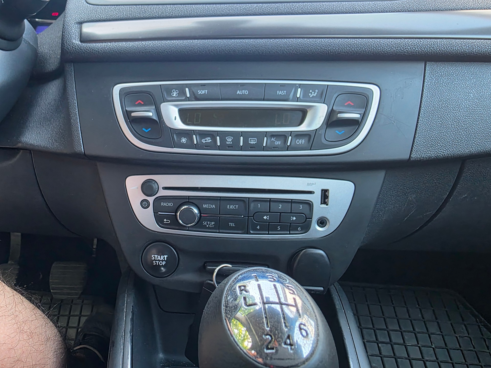 RENAULT Mégane Grandtour 1.5 dCi Dynamique-image-15