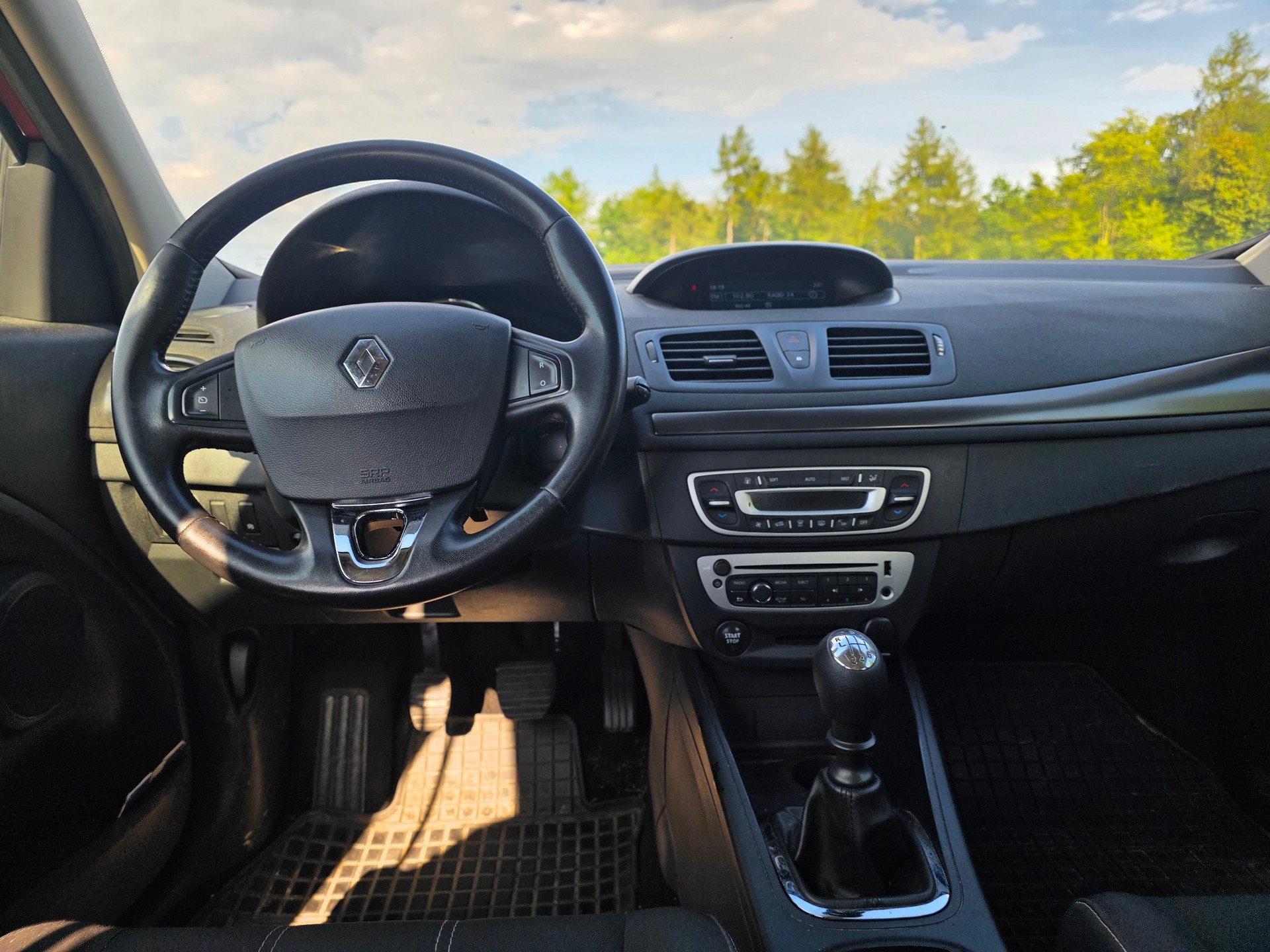 RENAULT Mégane Grandtour 1.5 dCi Dynamique-image-9