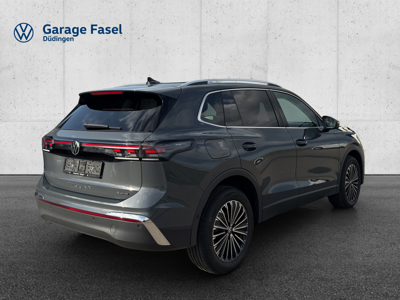 VW Tiguan 2.0 TDI SCR Elegance 4Motion DSG-image-4