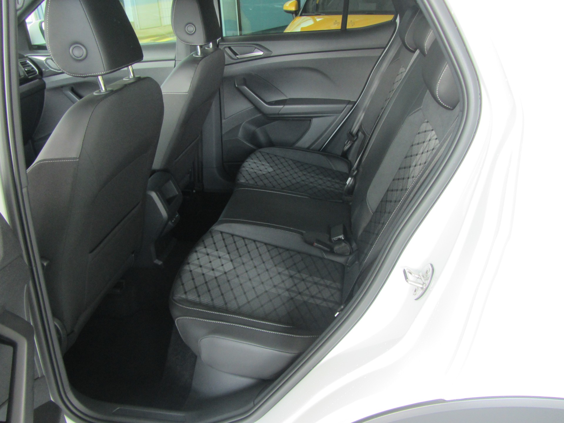 VW T-Cross 1.5 TSI EVO ACT R-Line DSG-image-5