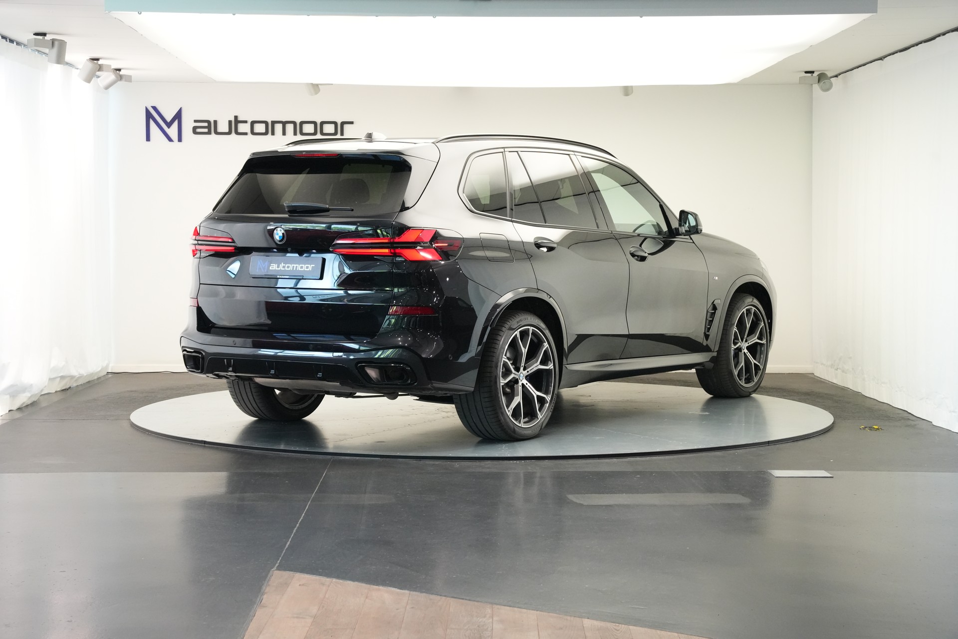 BMW X5 xDrive 48V 40d M Sport Pro Steptronic *M Sportsitze* *Panorama* *AHK*-image-4
