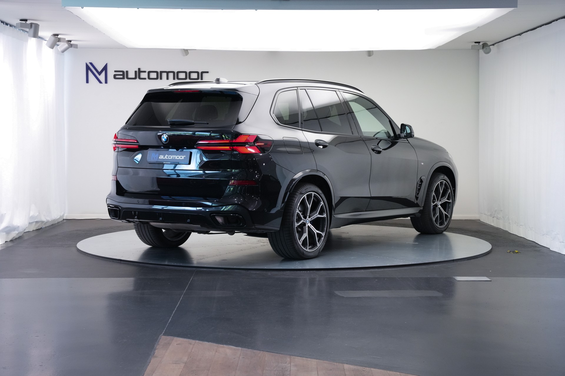 BMW X5 xDrive 48V 40d M Sport Pro Steptronic *M Sportsitze* *Panorama* *AHK*-image-4