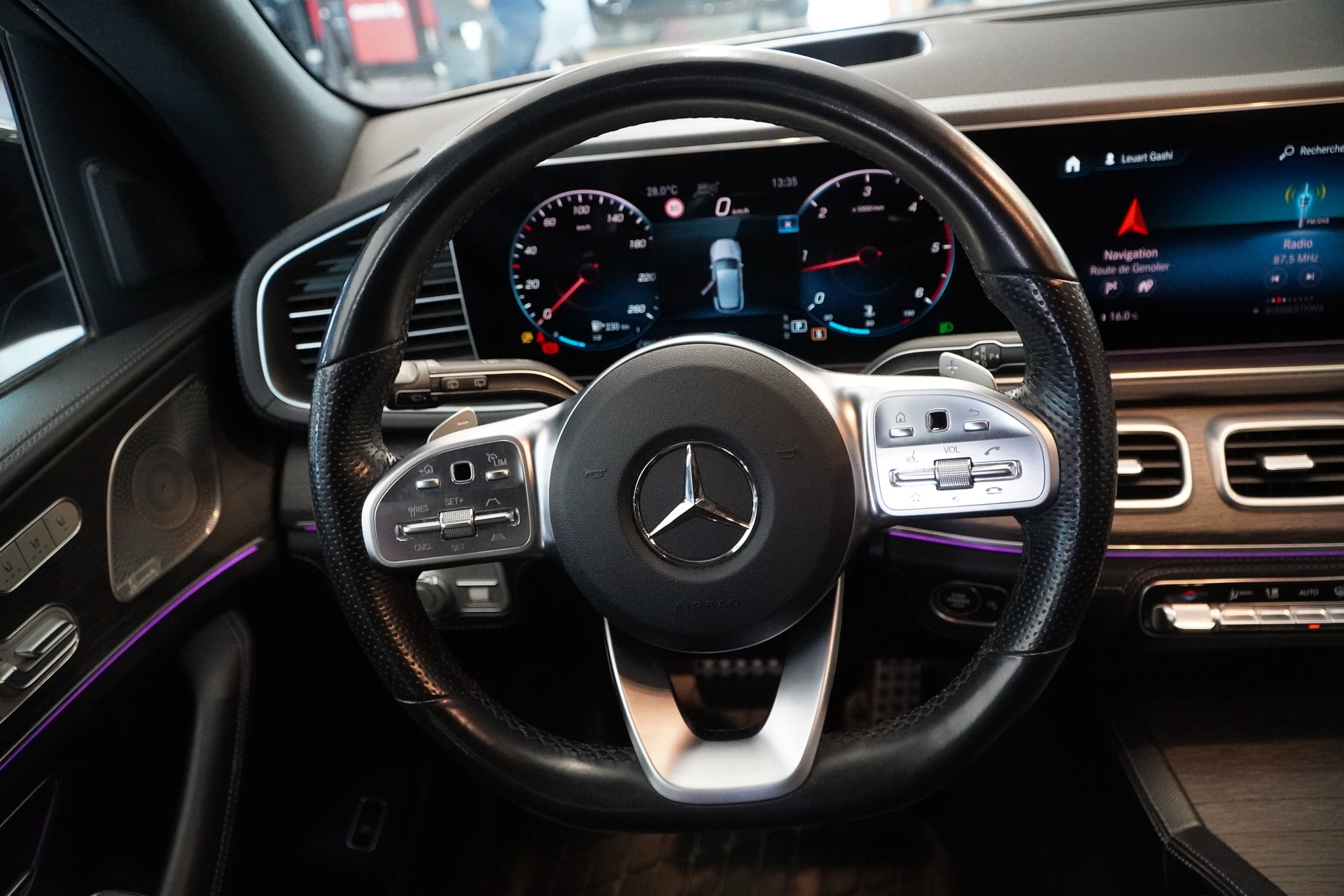 MERCEDES-BENZ GLE 350 d 4Matic AMG Line 9G-Tronic-image-11