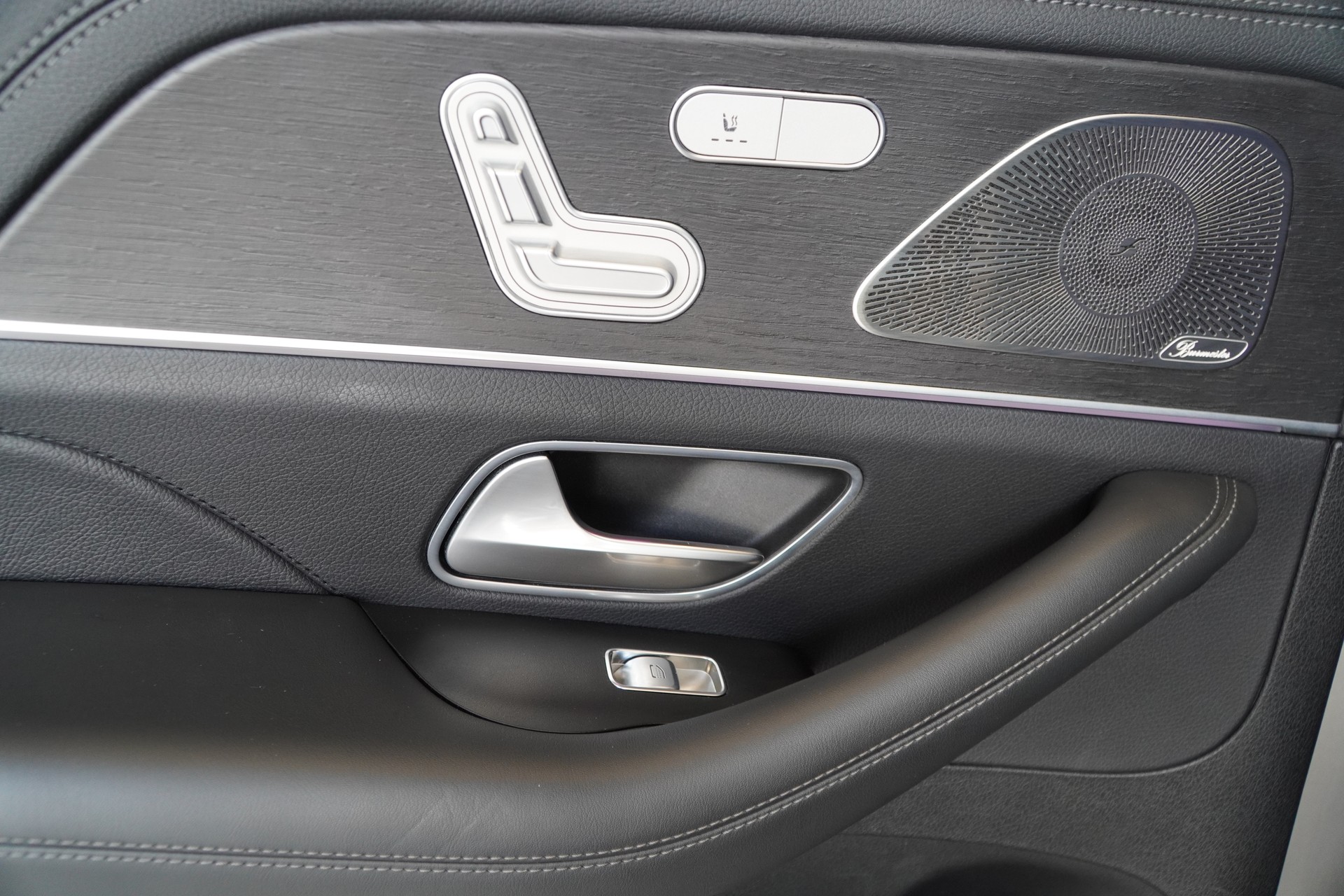 MERCEDES-BENZ GLE 350 d 4Matic AMG Line 9G-Tronic-image-22