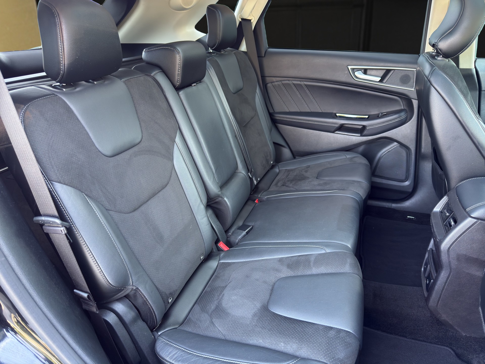 FORD Edge 2.0 TDCi 210 ST-Line FPS-image-13