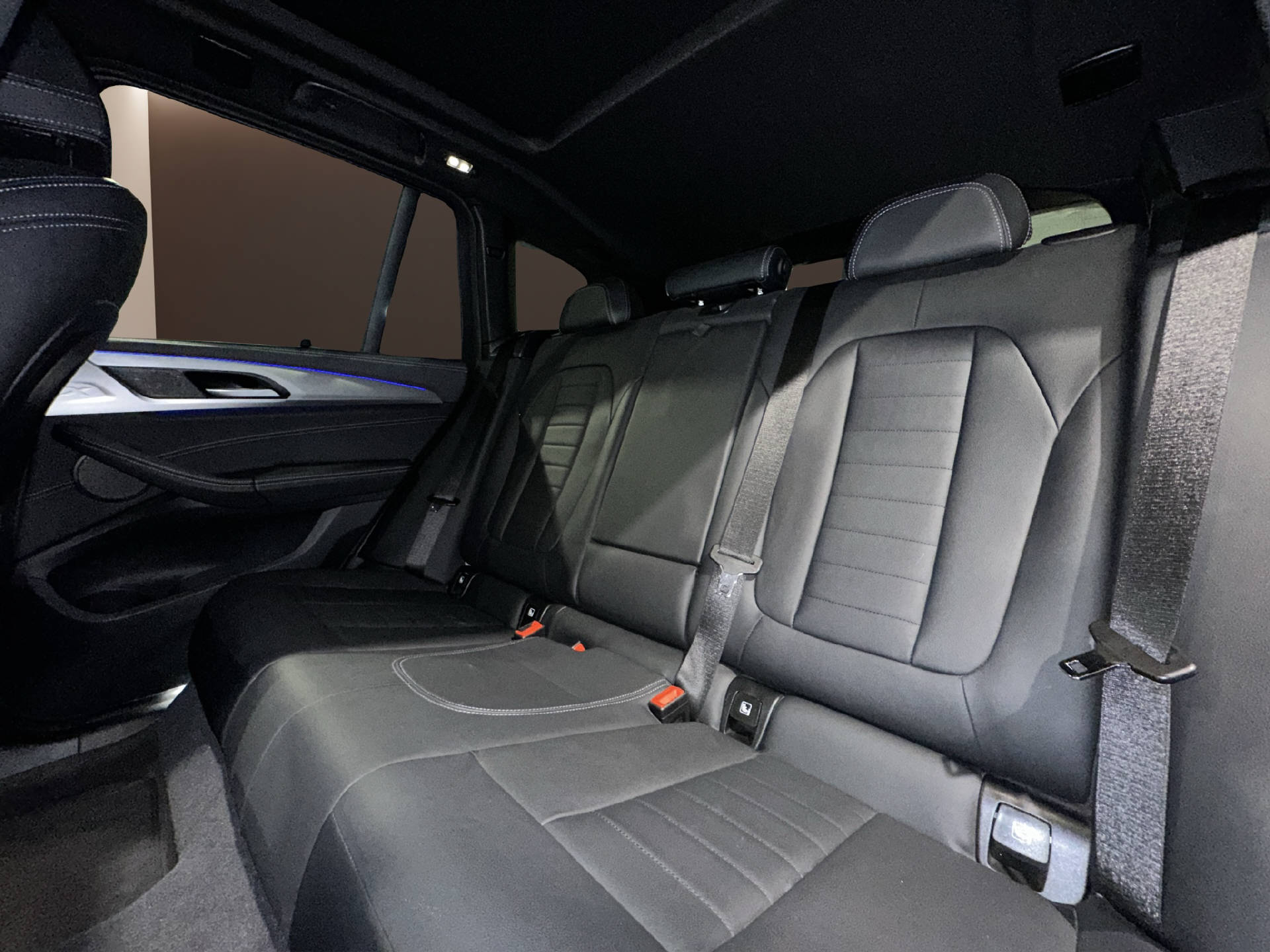BMW X3 M40d-image-11