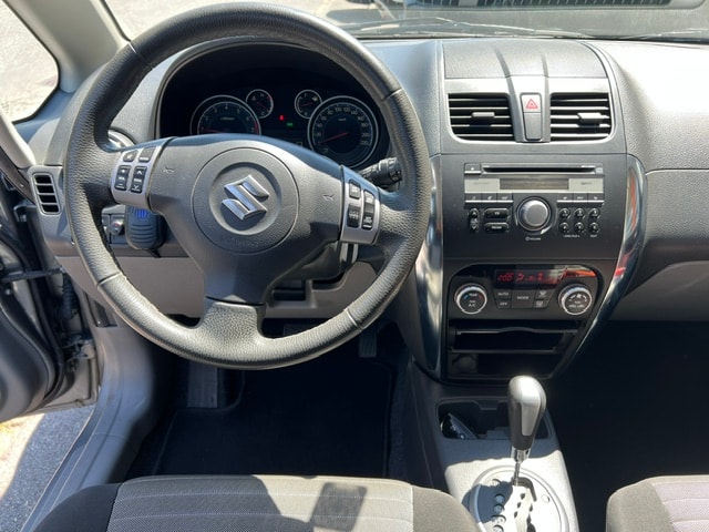 SUZUKI SX4 1.6 16V GL Top 2WD Automatic-image-13