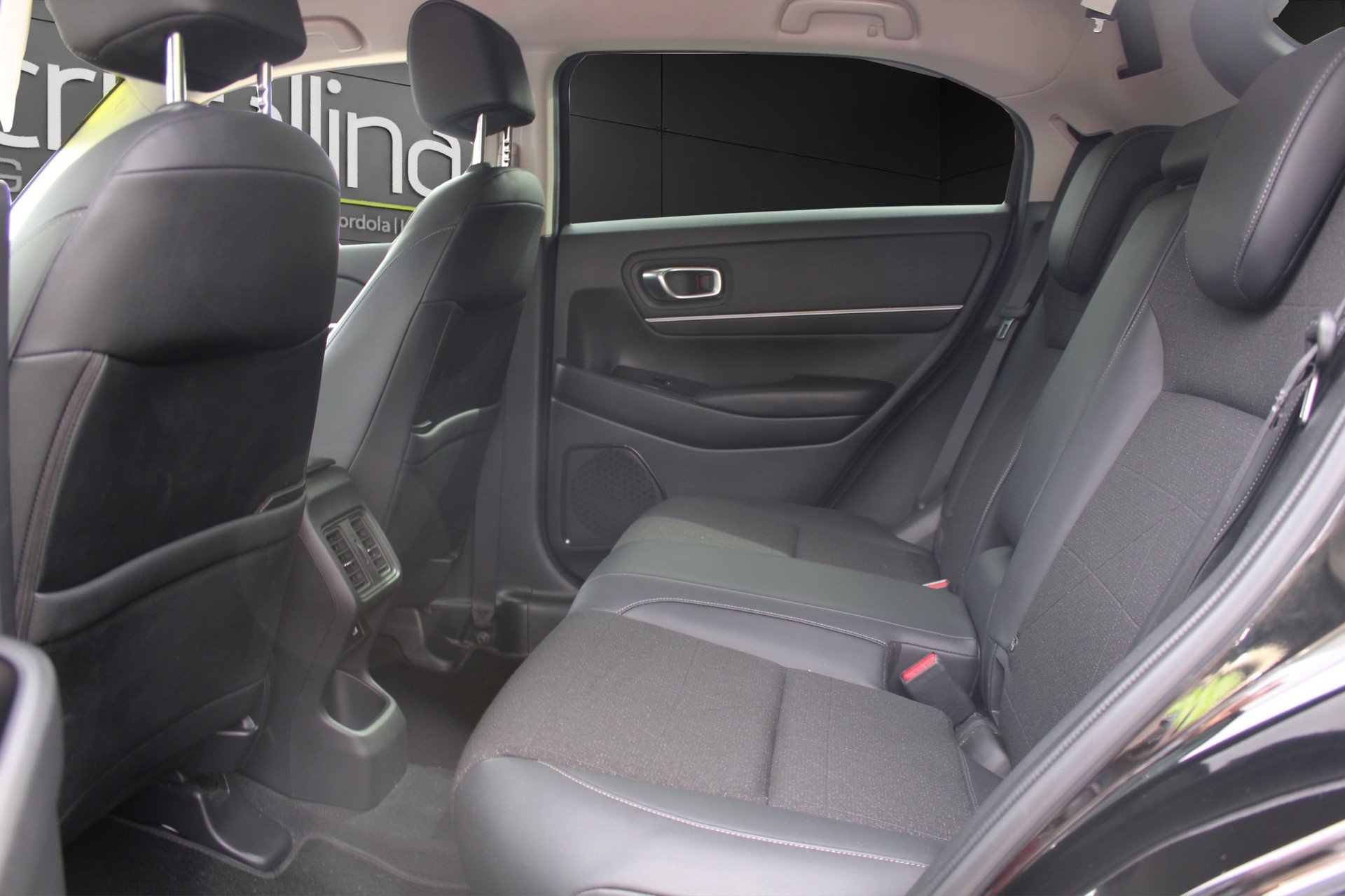 HONDA HR-V 1.5 i-MMD Advance-image-9