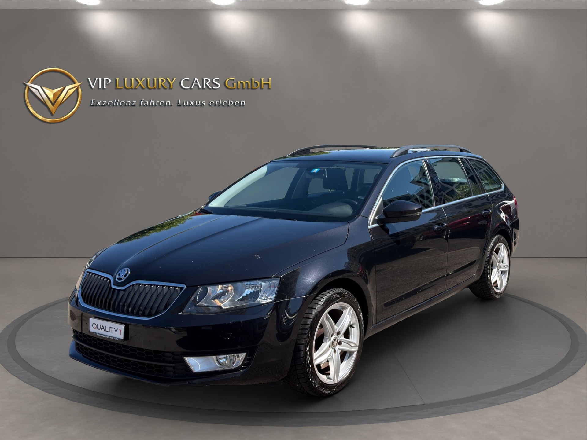 SKODA Octavia Combi 1.6 TDI Swiss Joy-image-1
