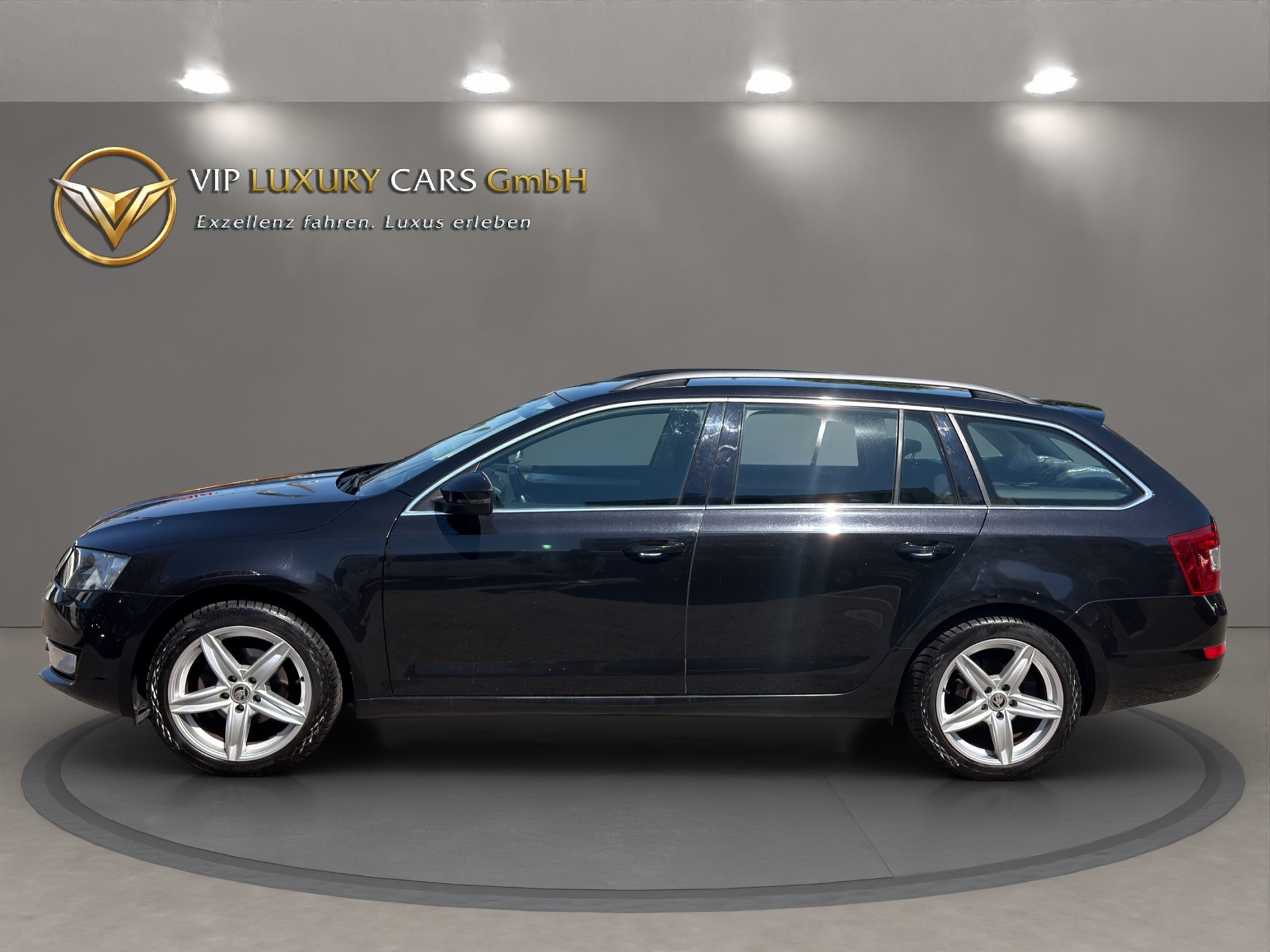 SKODA Octavia Combi 1.6 TDI Swiss Joy-image-7