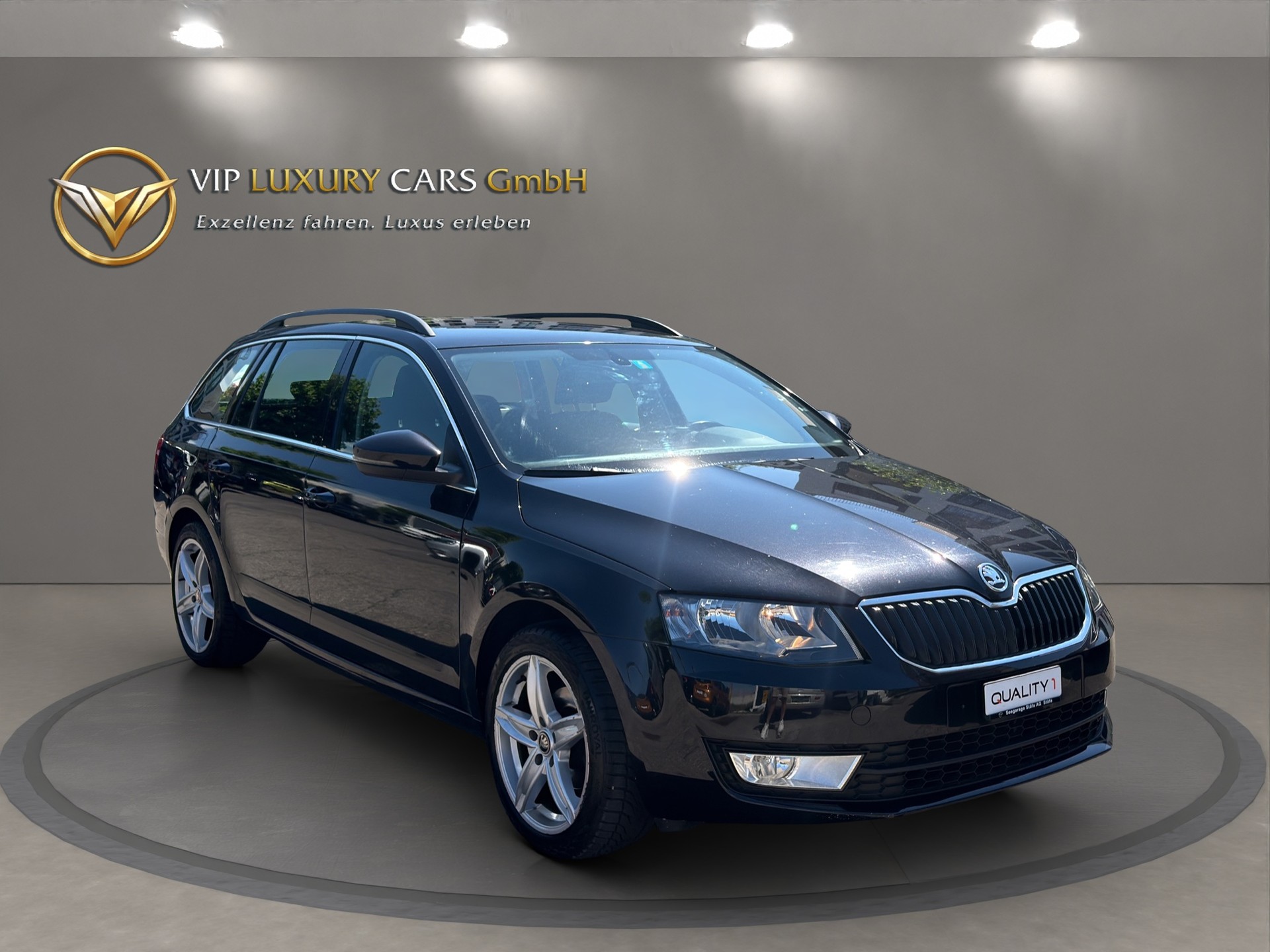 SKODA Octavia Combi 1.6 TDI Swiss Joy-image-3