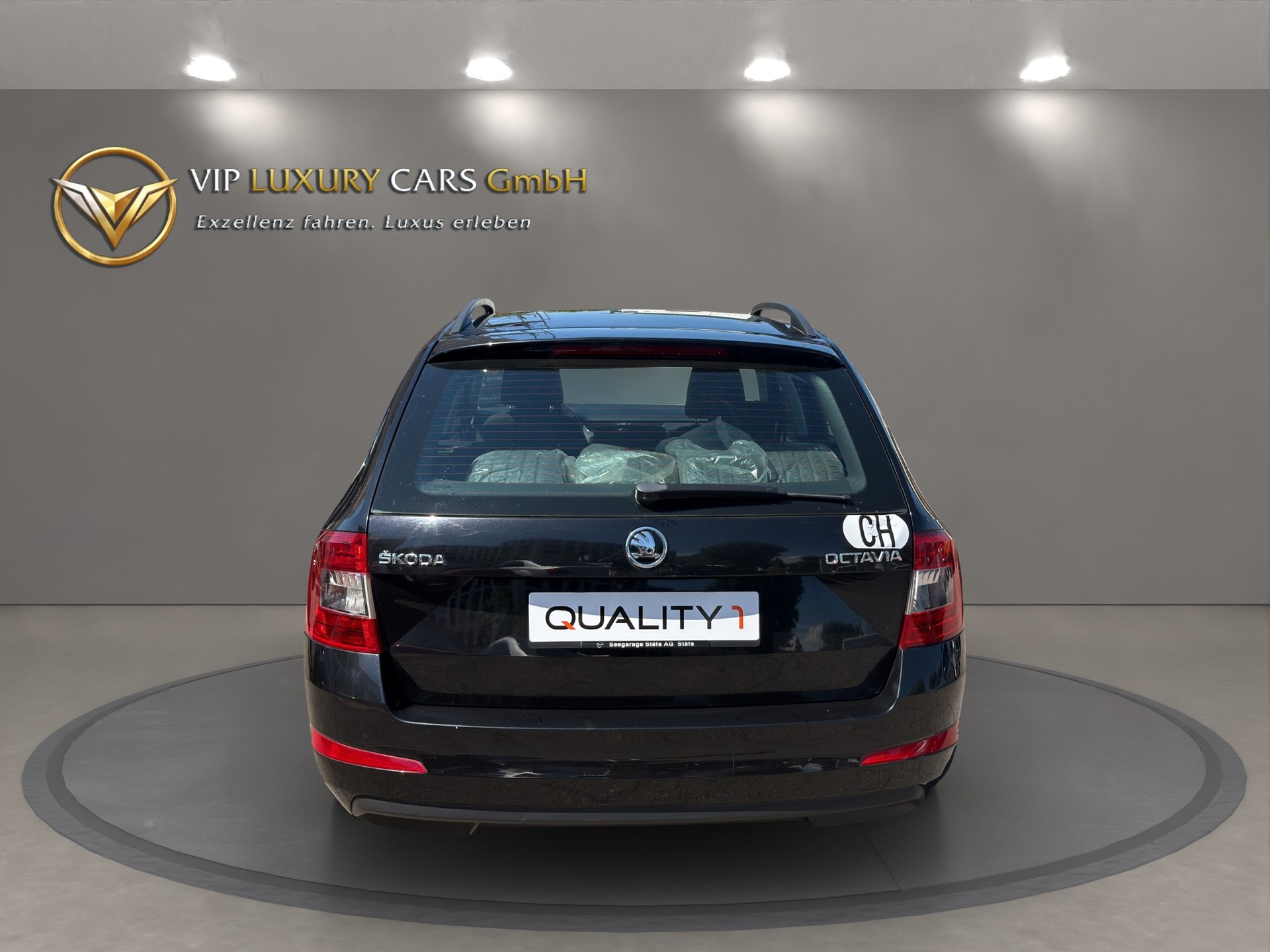 SKODA Octavia Combi 1.6 TDI Swiss Joy-image-6