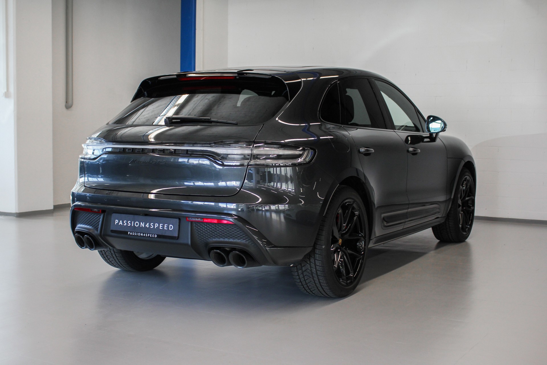 PORSCHE Macan GTS PDK-image-4