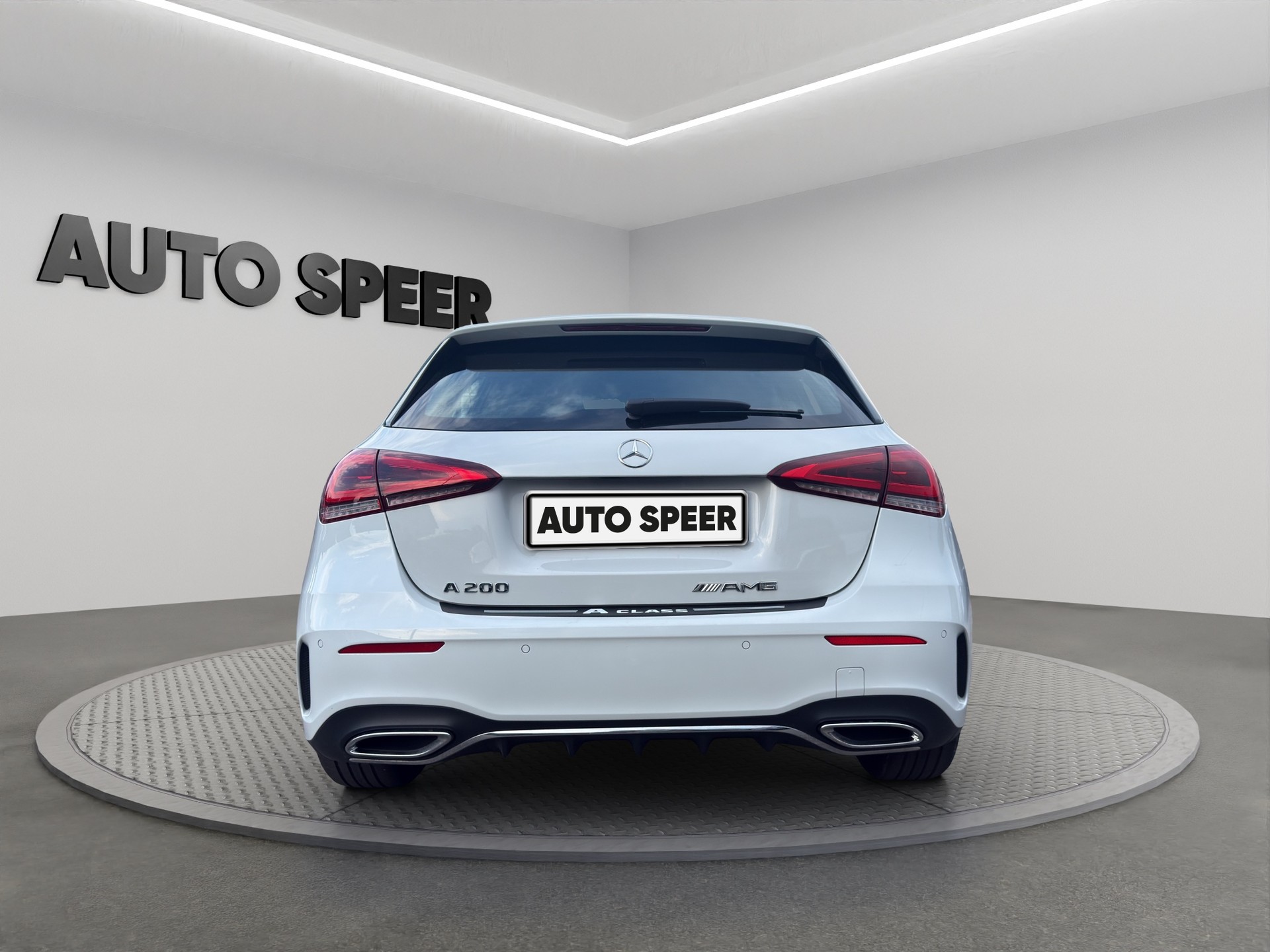 MERCEDES-BENZ A 200 AMG Line-image-6