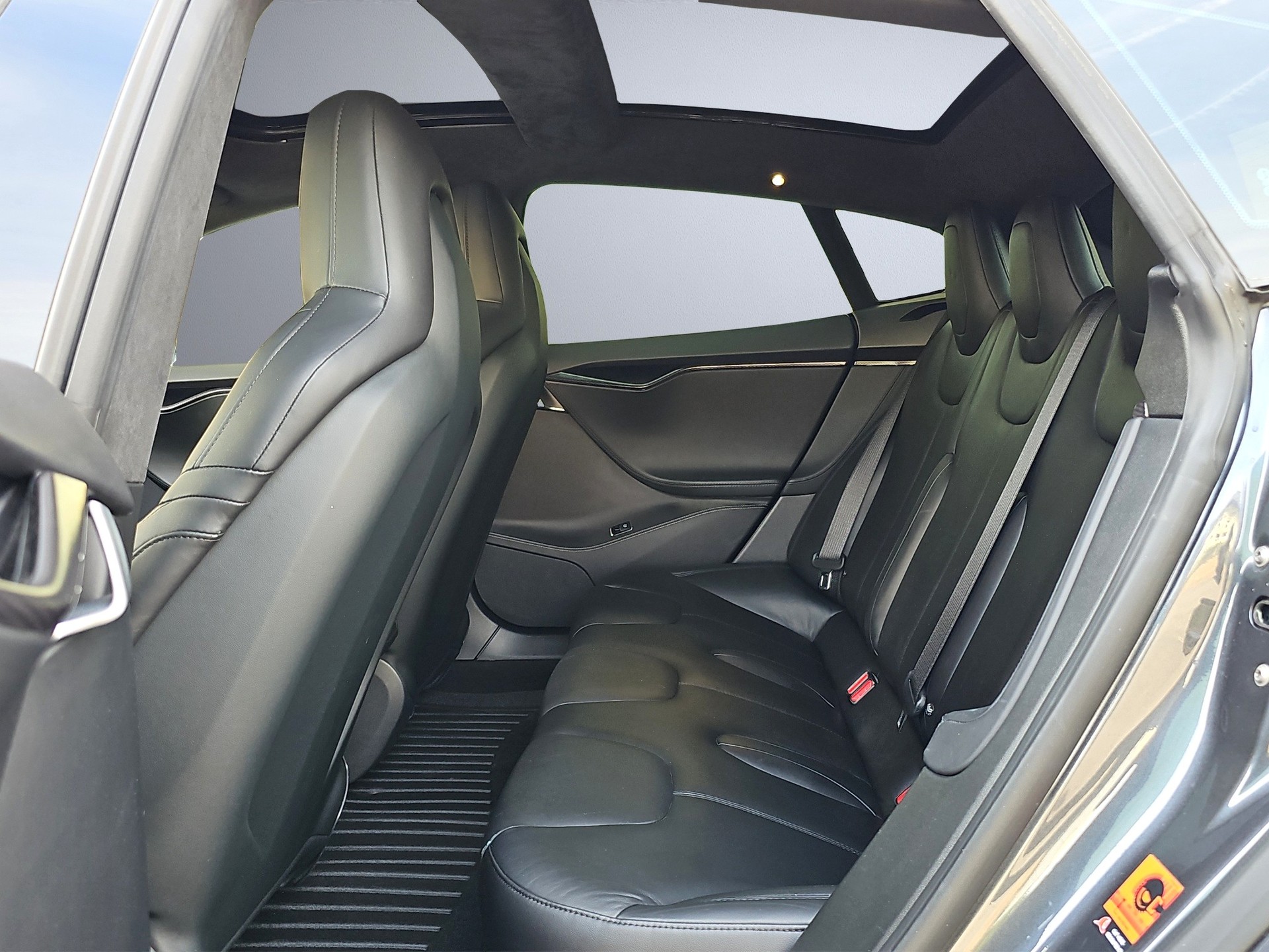 TESLA Model S 90 D Performance-image-7