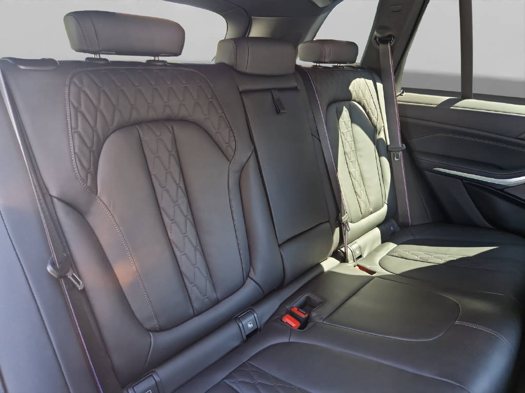 BMW 40d xDrive SAG-image-4