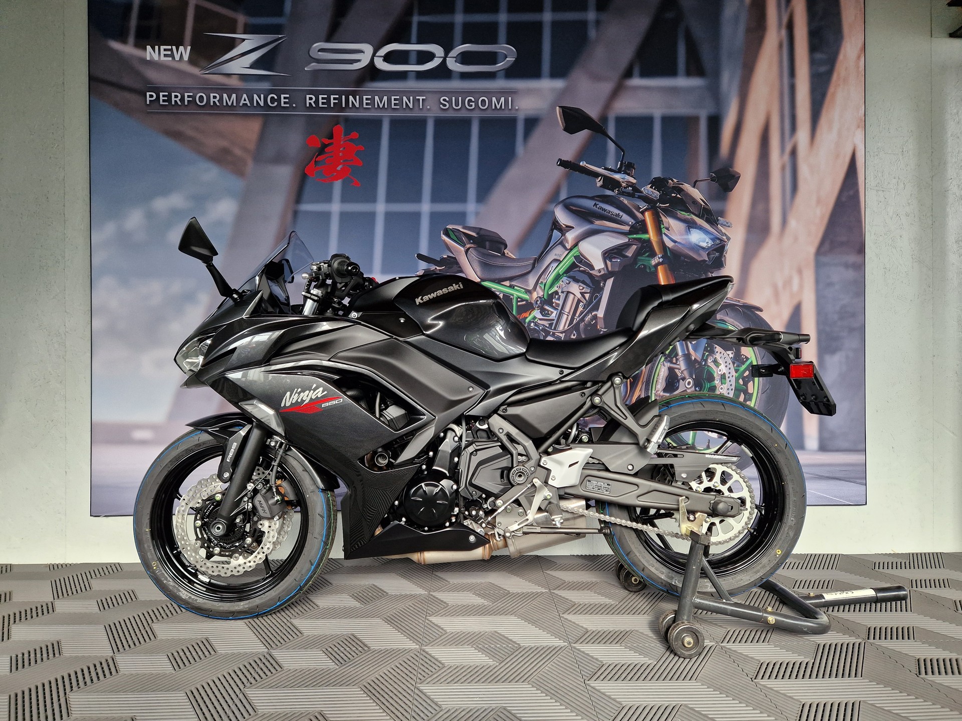 KAWASAKI Ninja 650 **35kW Black An Lager**-image-1