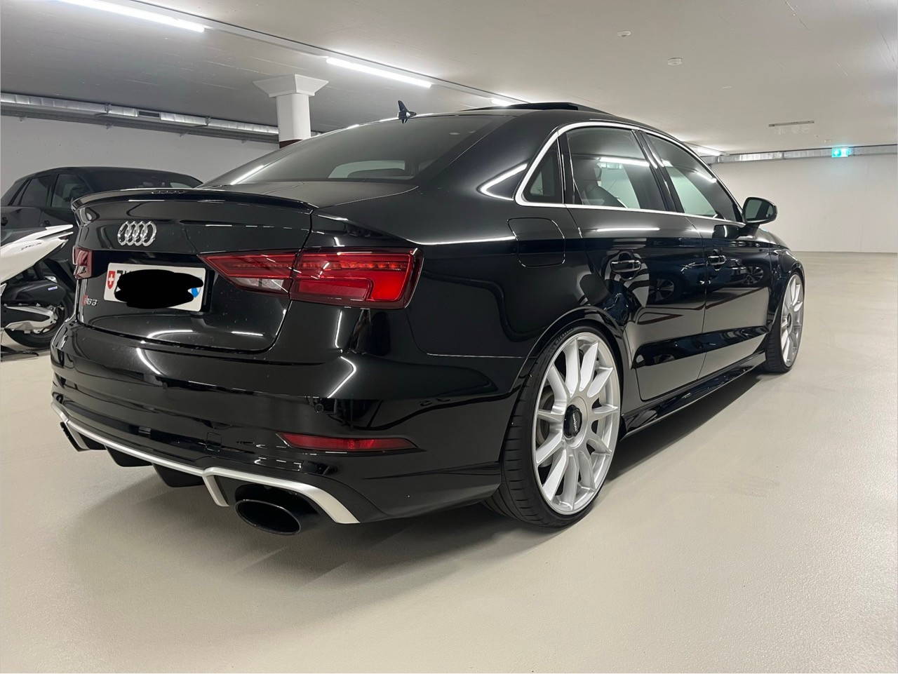 AUDI Limousine 2.5 T FSI quattro S-Tronic-image-1